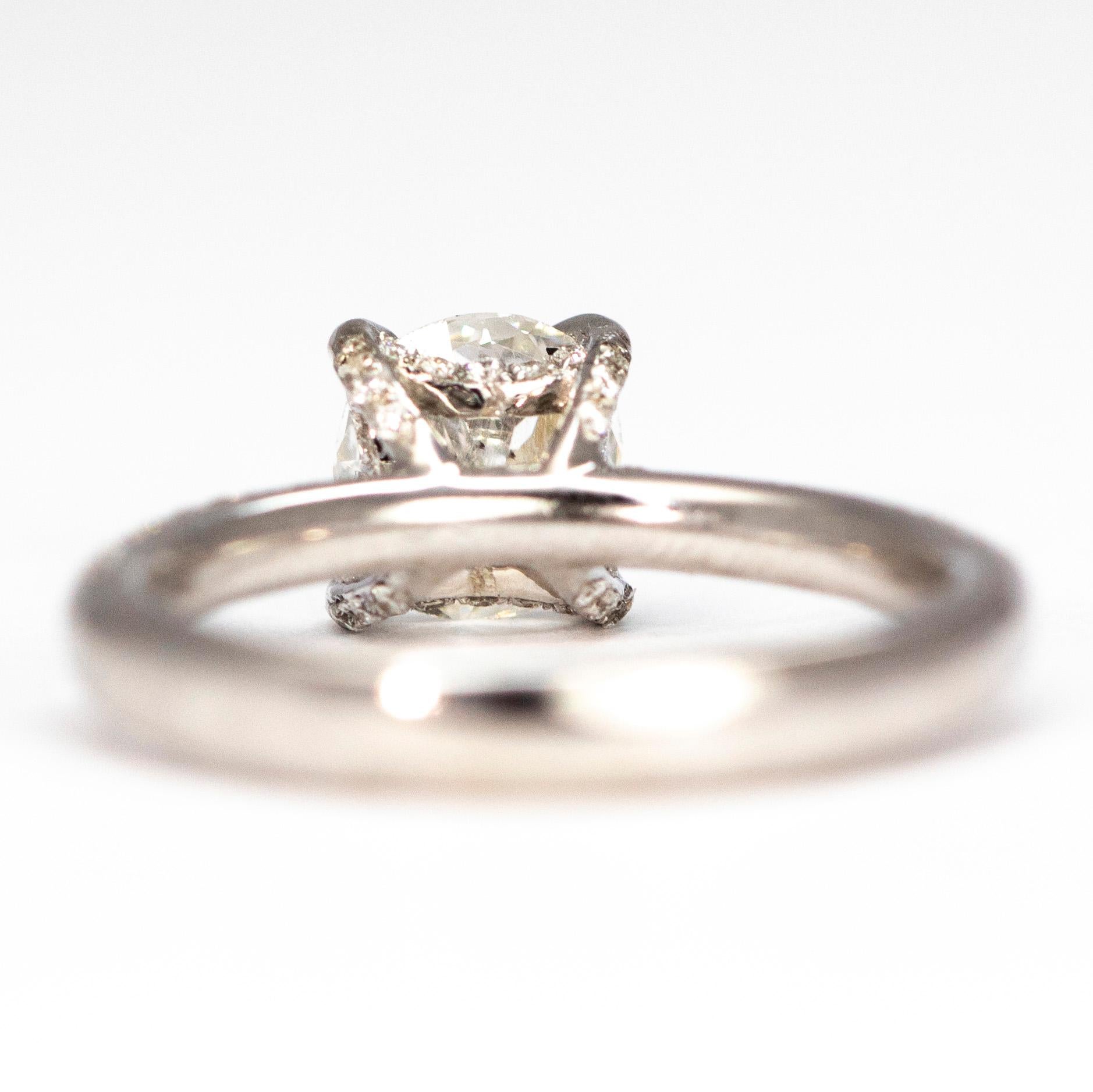 Vintage Diamond and 18 Carat White Gold Solitaire In Excellent Condition In Chipping Campden, GB