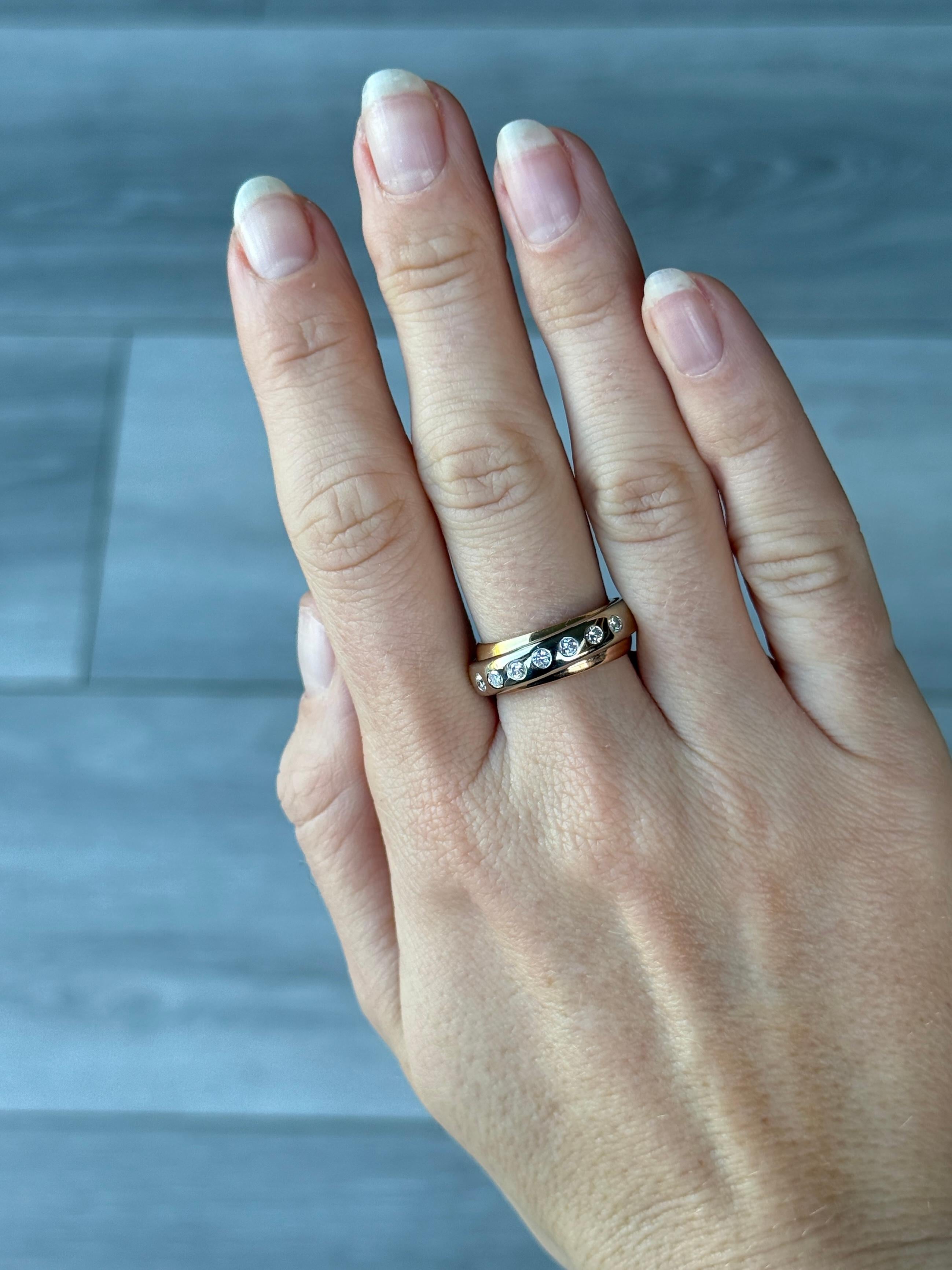 Vintage Diamond and 18 Carat White, Rose and Yellow Gold Band Corte redondo en venta