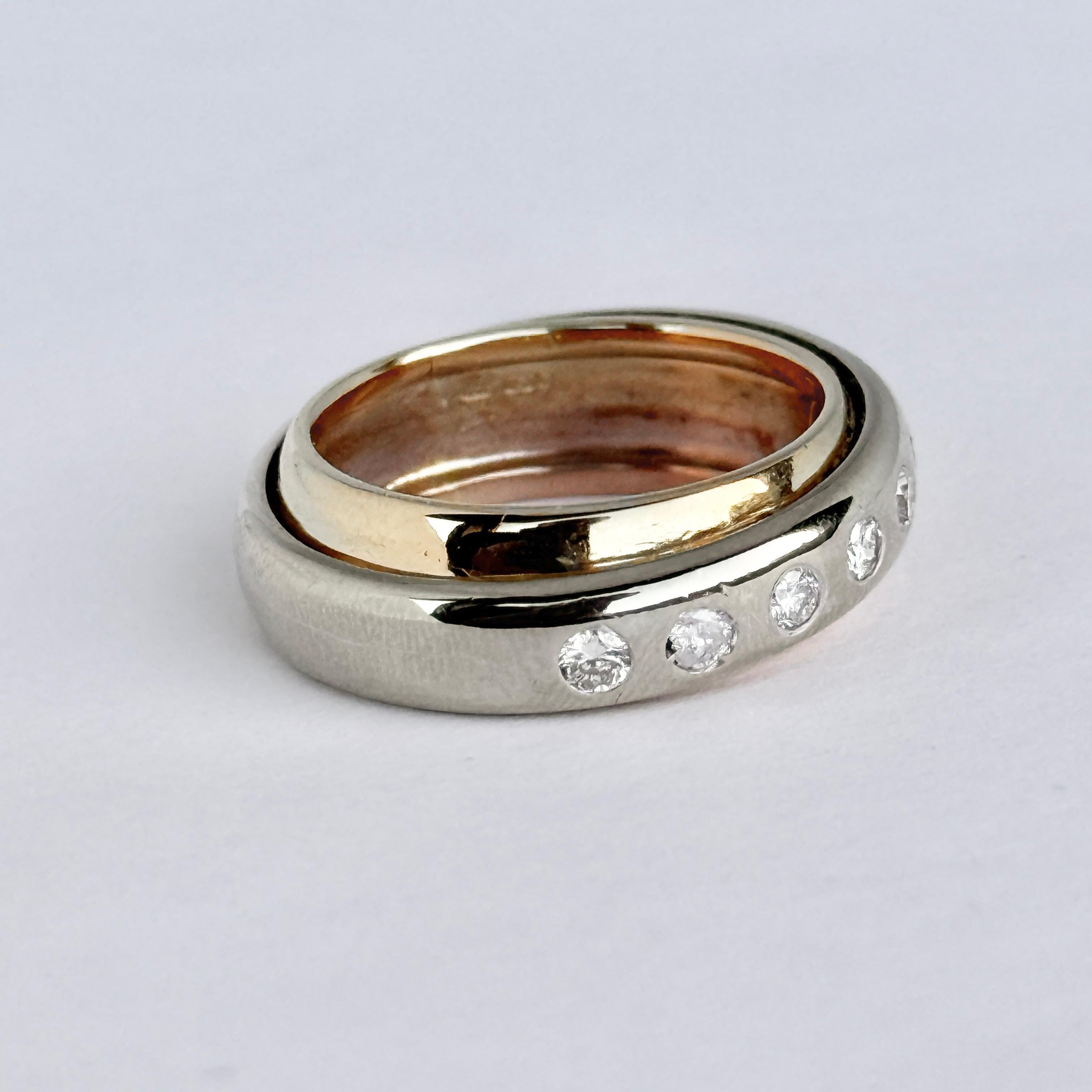 Femenino o masculino Vintage Diamond and 18 Carat White, Rose and Yellow Gold Band en venta