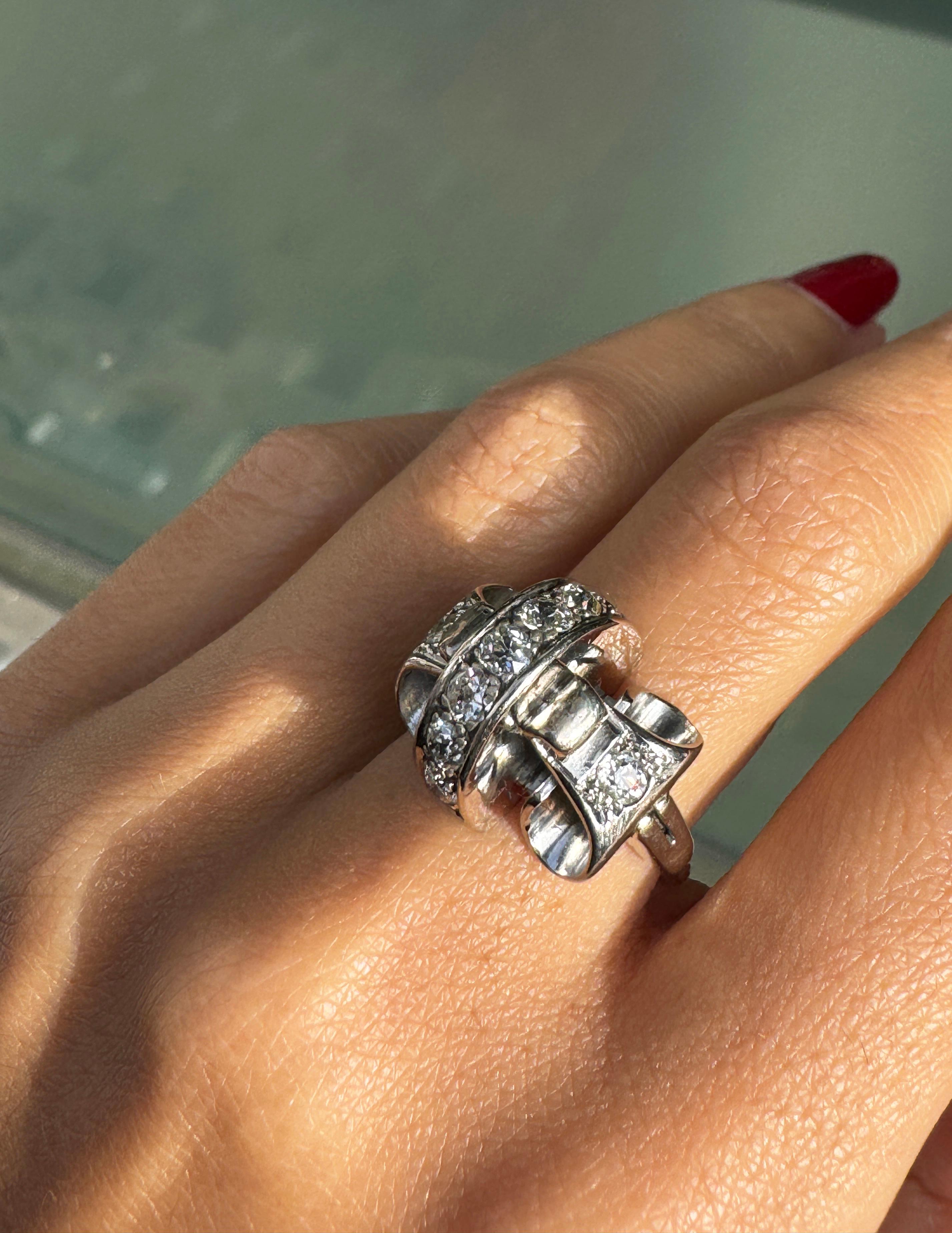 Vintage Diamond and 18ct White Gold Retro Fancy Cocktail Ring For Sale 2