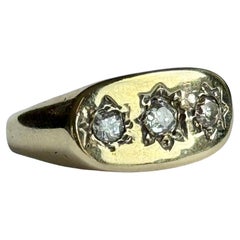 Vintage Diamond and 9 Carat Gold Three-Stone Star Setting Ring