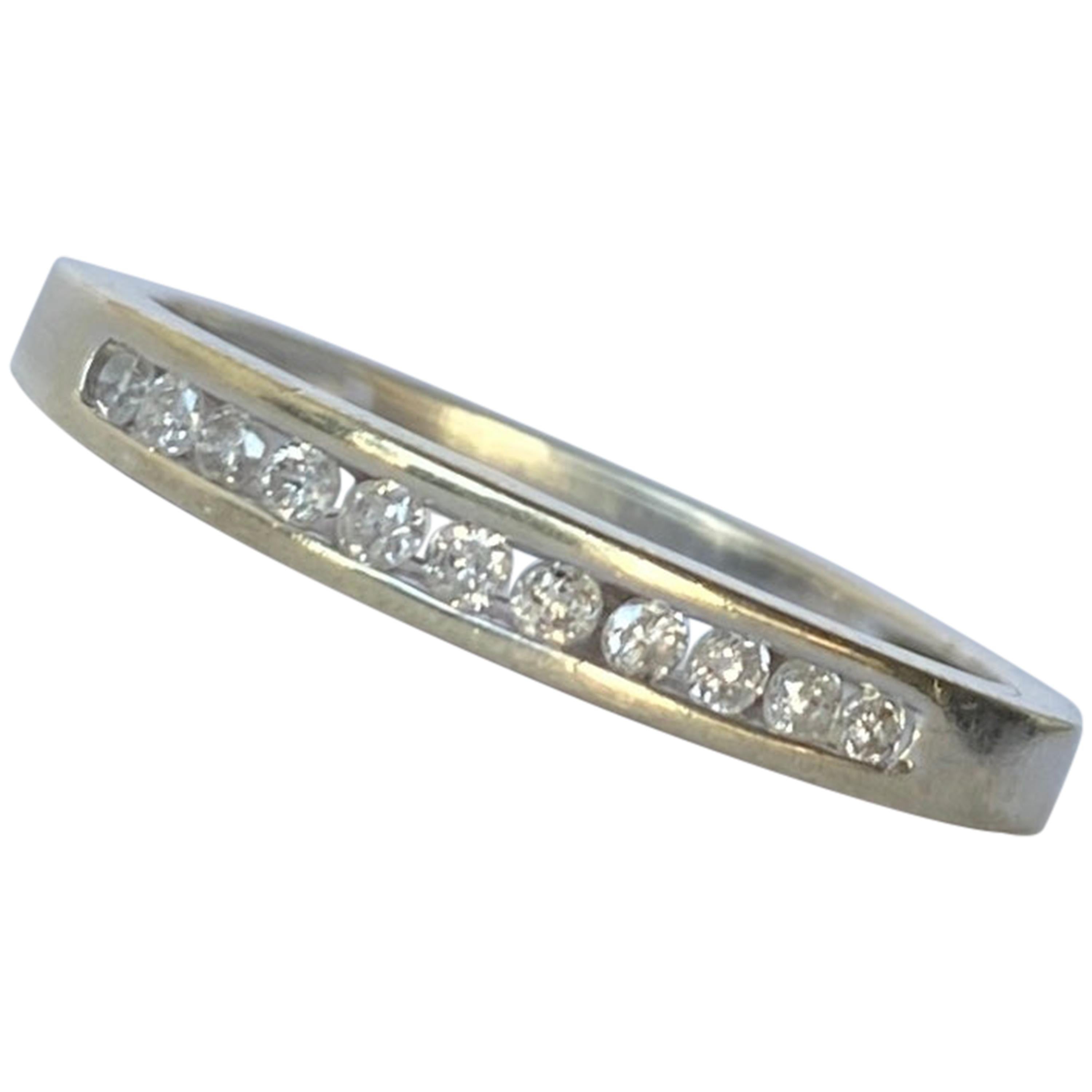 Halb-Eternity-Ring, Vintage, Diamant und 9 Karat Weißgold