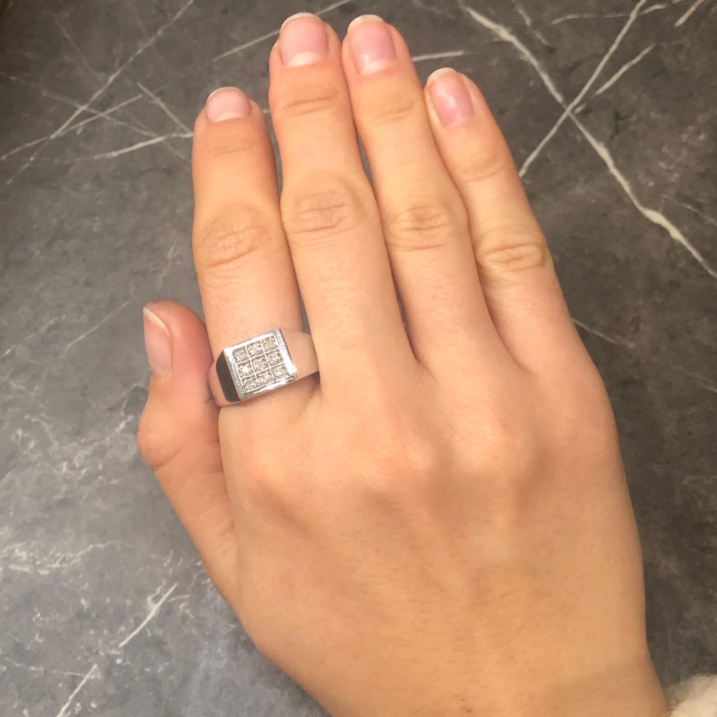 Anillo de sello vintage de diamantes y oro blanco de 9 quilates en Bueno estado para la venta en Chipping Campden, GB