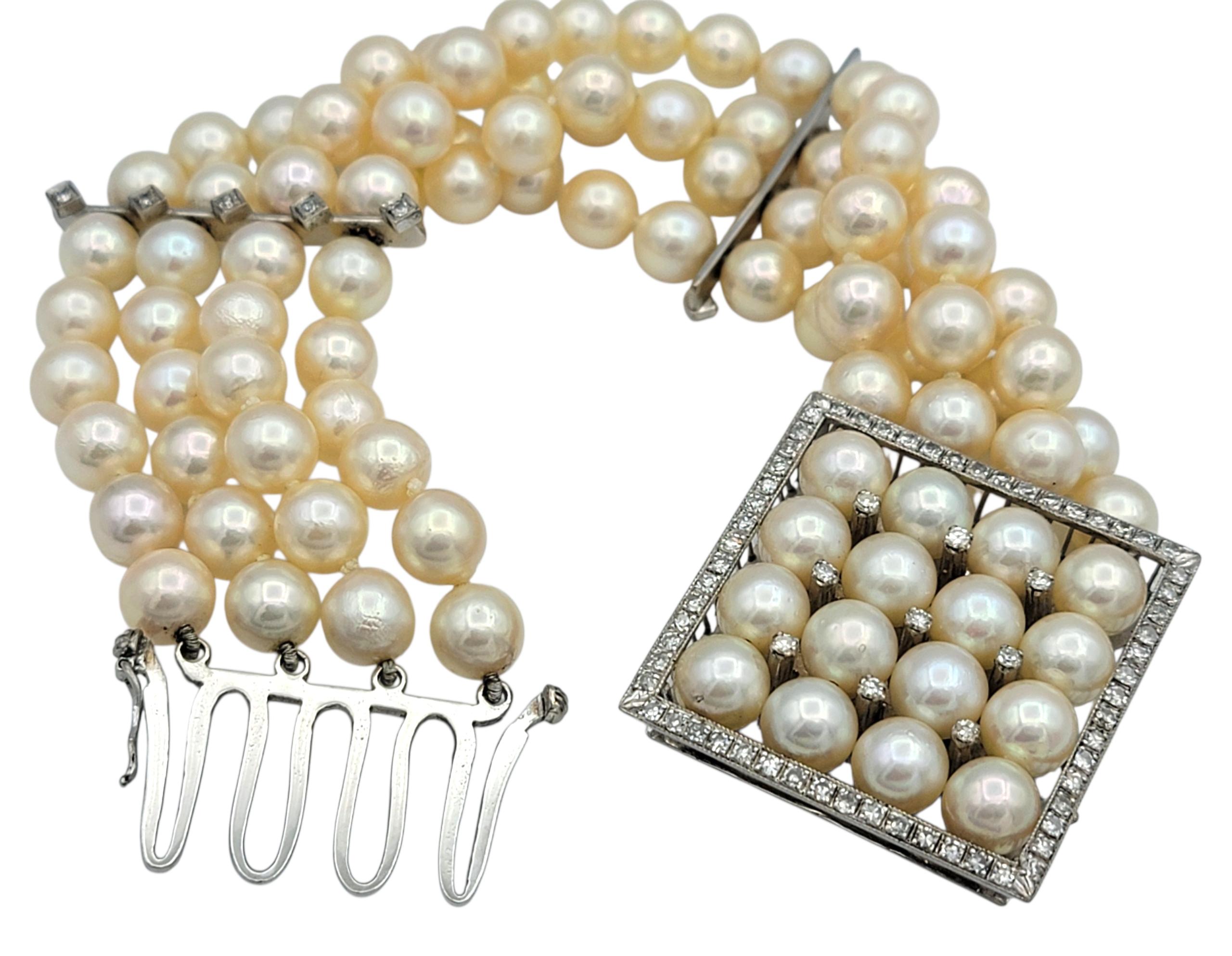 Taille ronde Bracelet large multi-brins en or blanc 14 carats avec diamants et perles d'Akoya Vintage en vente