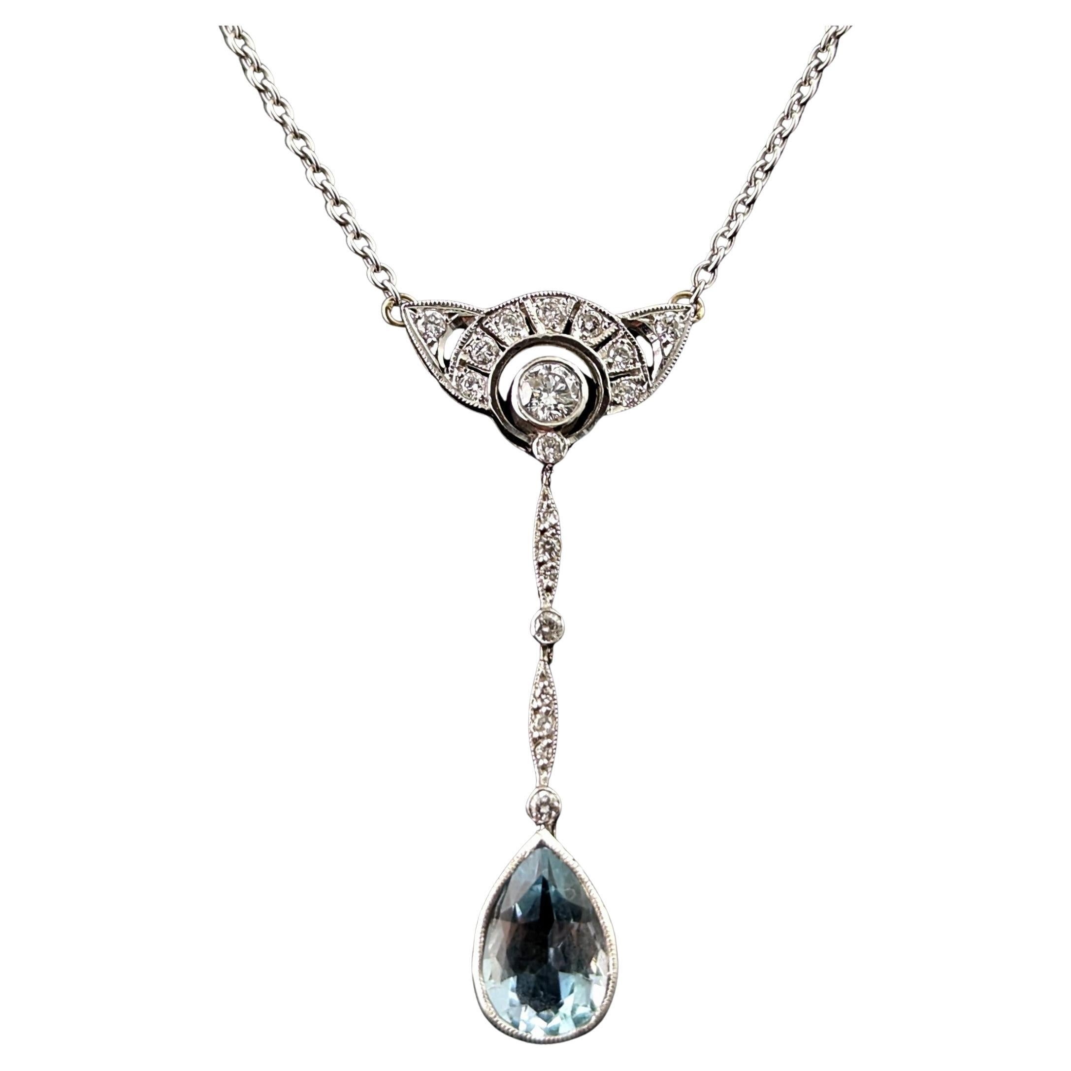 Colgante vintage de diamantes y aguamarina, oro blanco de 18 quilates