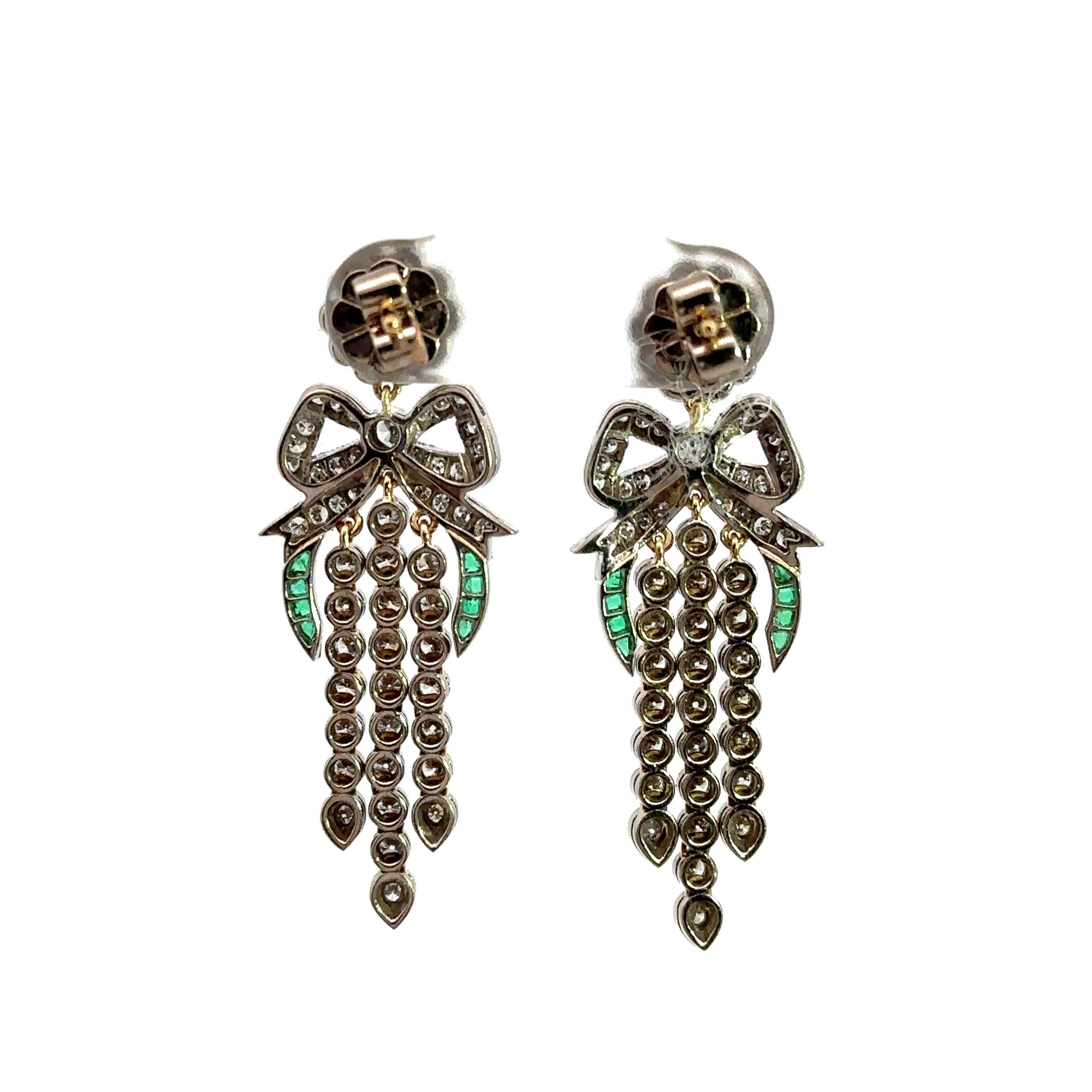 Women's Vintage Diamond and Emerald Chandelier Earrings For Sale
