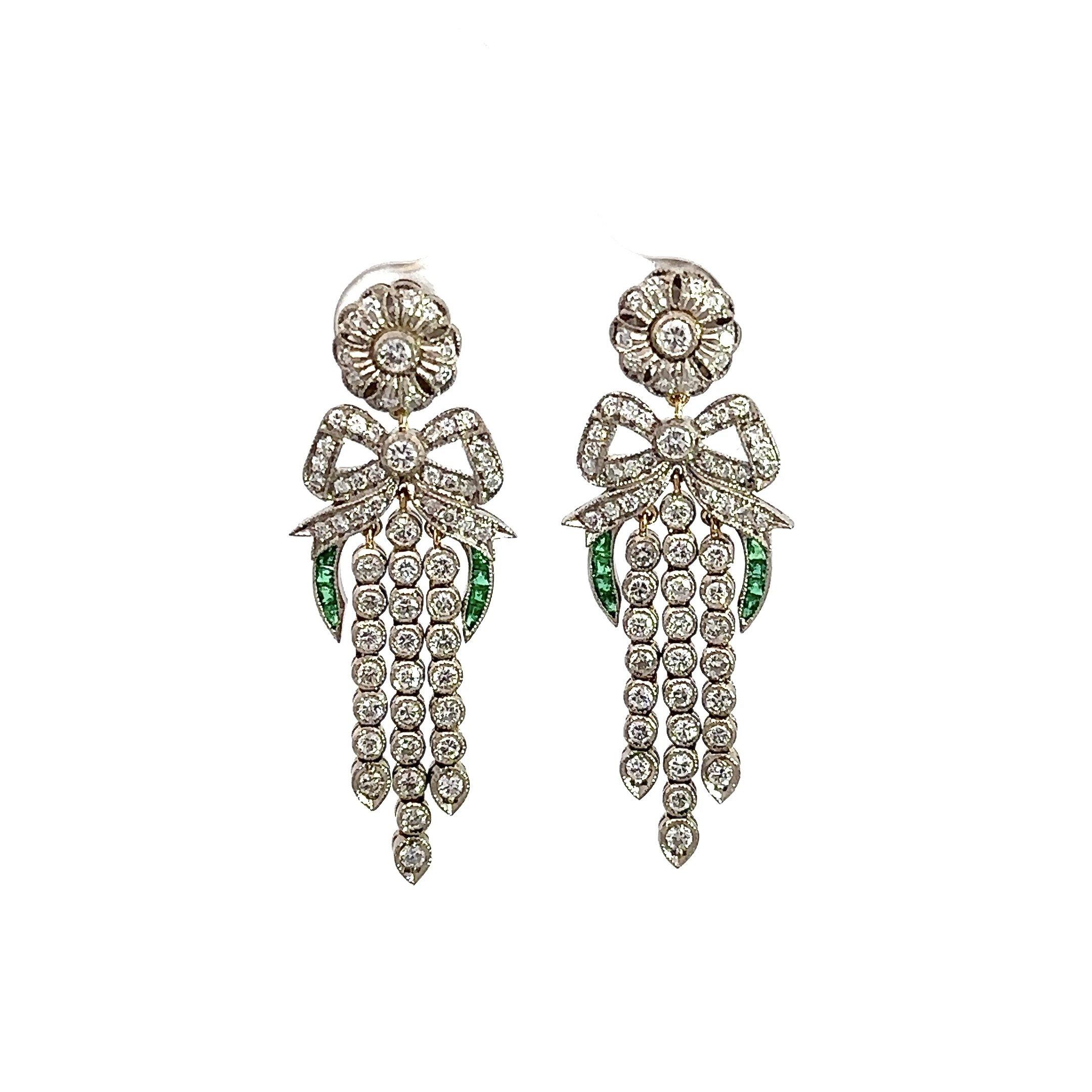 Vintage Diamond and Emerald Chandelier Earrings For Sale 1