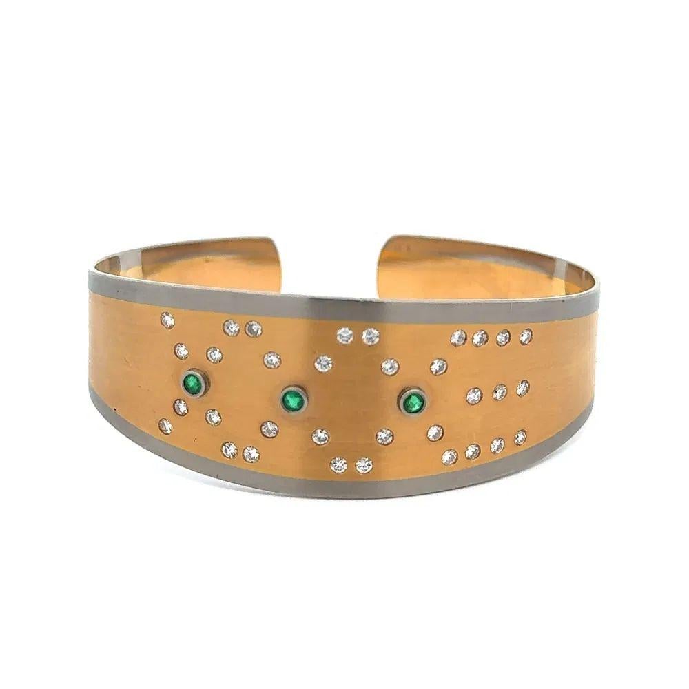 Modernista Bracciale vintage con diamanti e smeraldi in oro e palladio in vendita