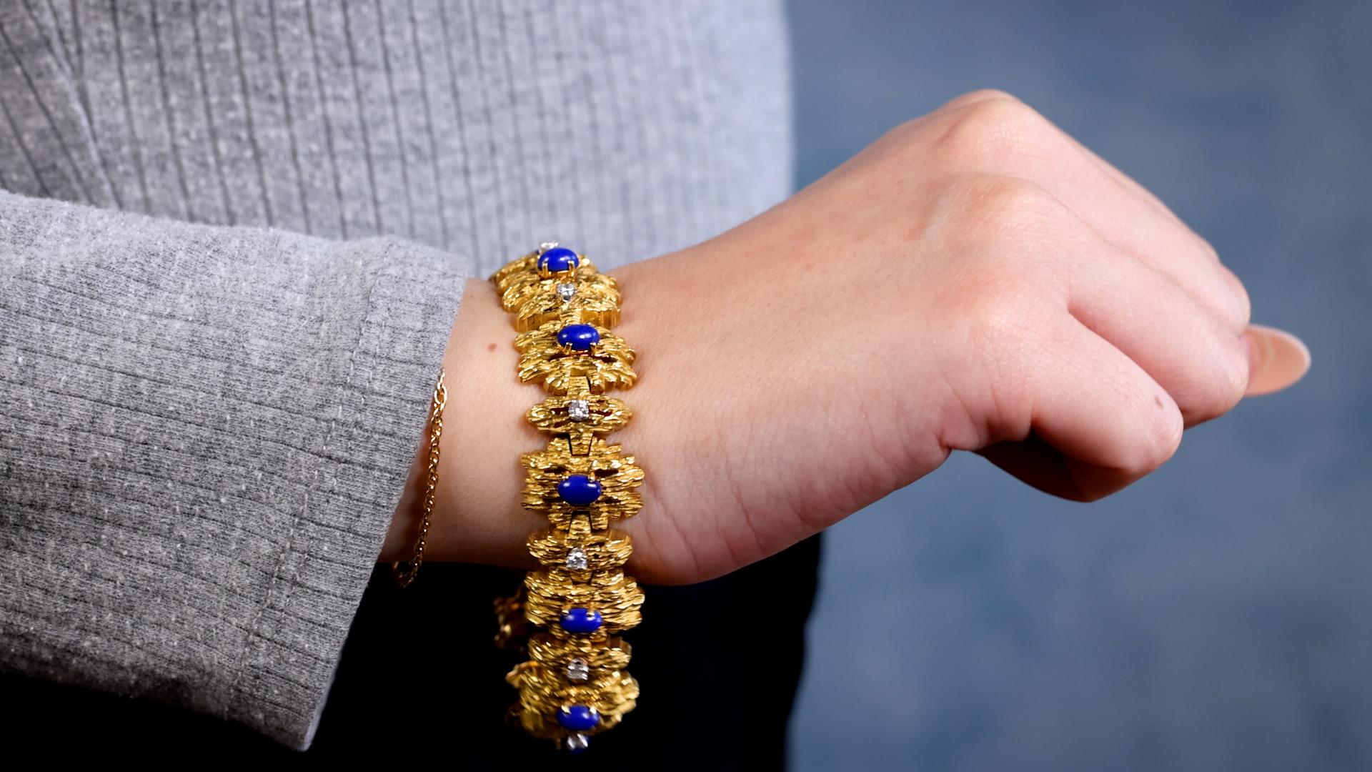 Brilliant Cut Vintage Diamond and Lapis Lazuli 18k Yellow Gold Modernist Link Bracelet For Sale