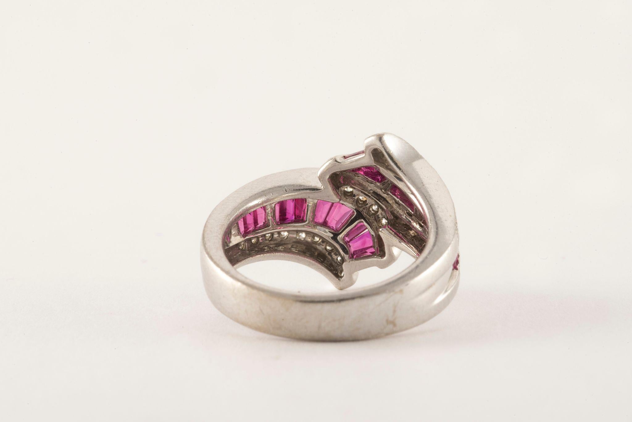 Vintage Diamond and Pink Sapphire Bypass Ring In Good Condition For Sale In Denver, CO