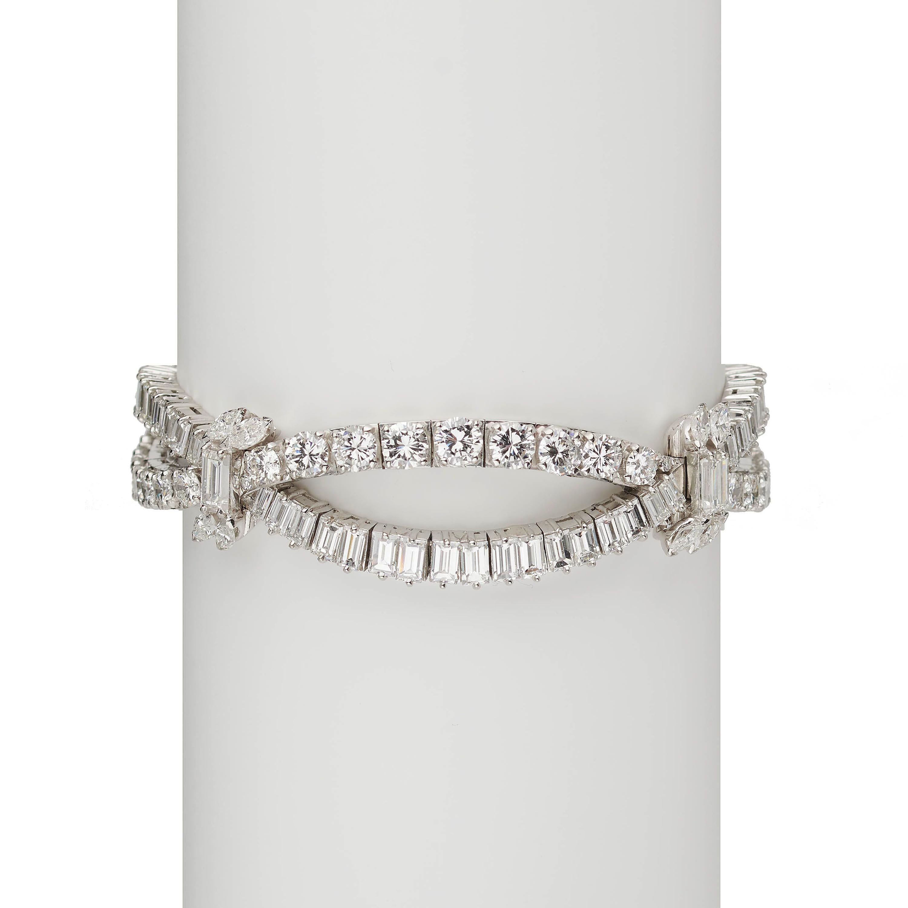 Retro Vintage Diamond and Platinum Bracelet, circa 1960, 17.00 Carats