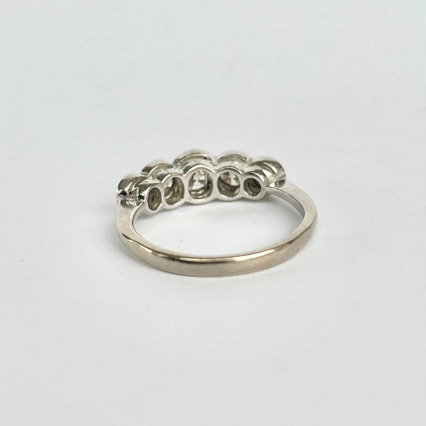 Vintage Diamond and Platinum Five Stone Ring In Good Condition For Sale In Chipping Campden, GB