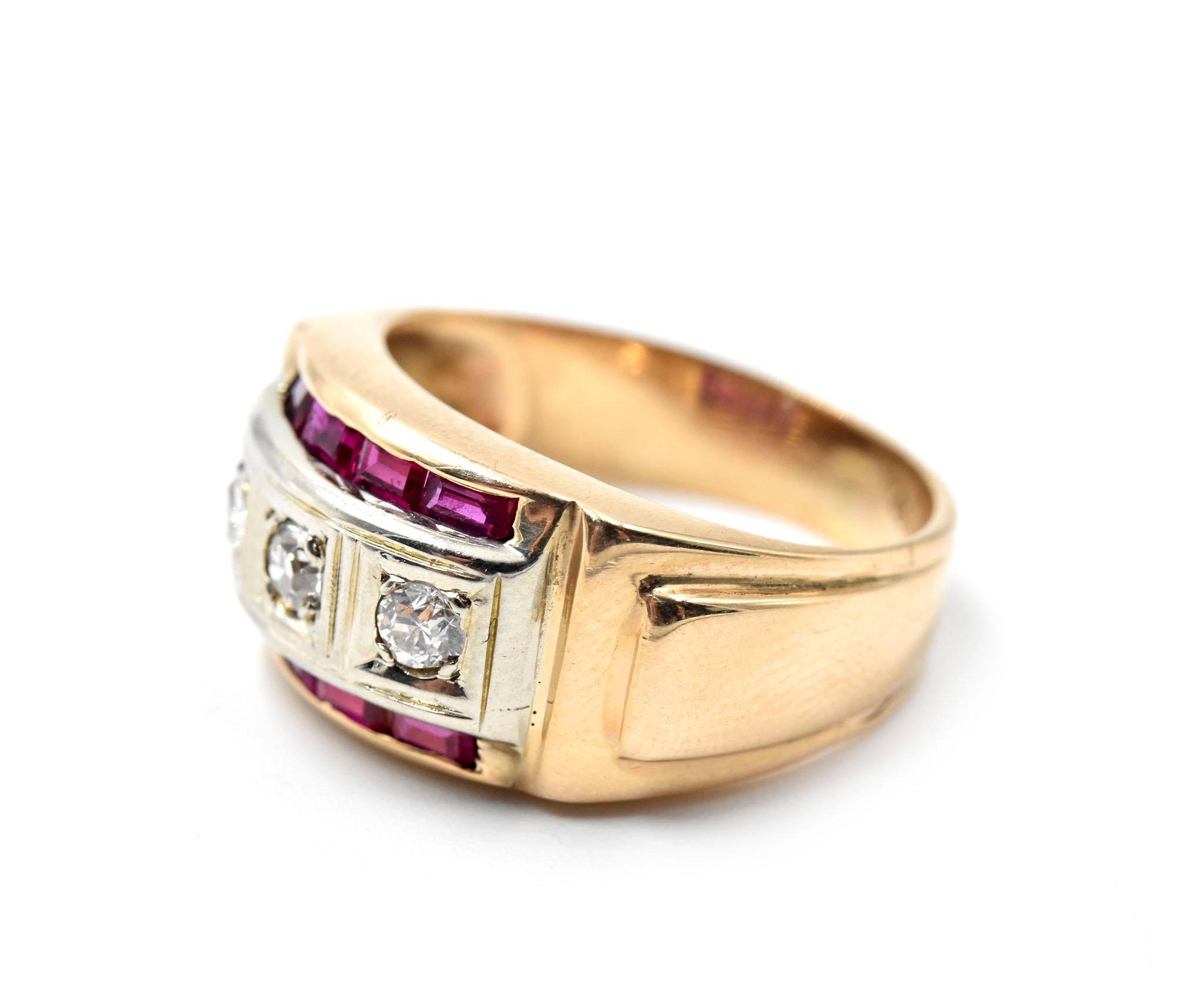 Vintage Diamond and Ruby 14 Karat Yellow Gold Ring In Good Condition In Scottsdale, AZ