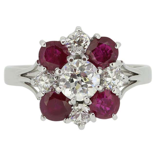 Vintage 0.60ct Ruby and Diamond Cluster Ring, hallmarked 1973 For Sale ...