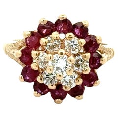 Bague halo en or vintage avec diamants et rubis