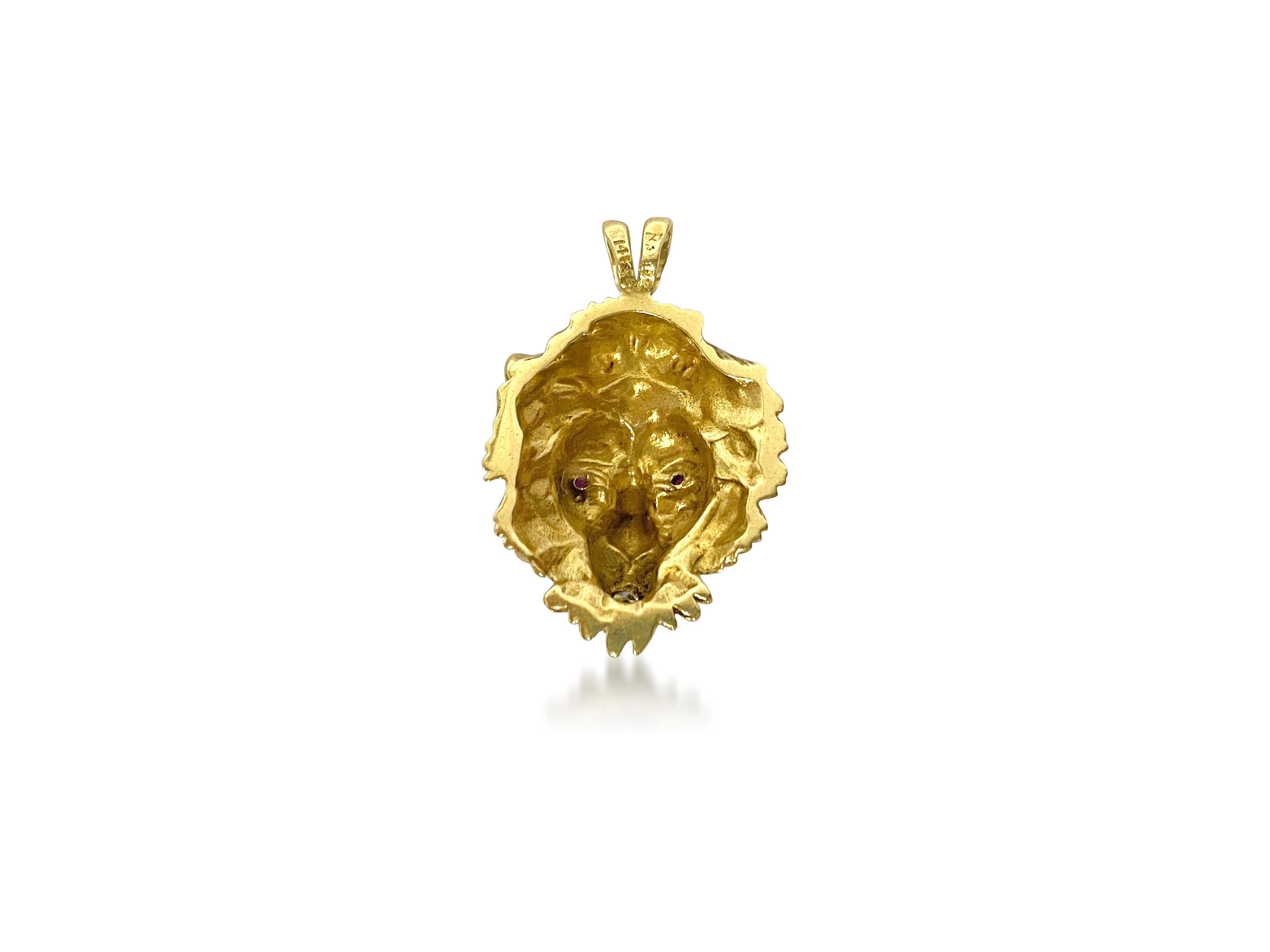 lion pendant gold
