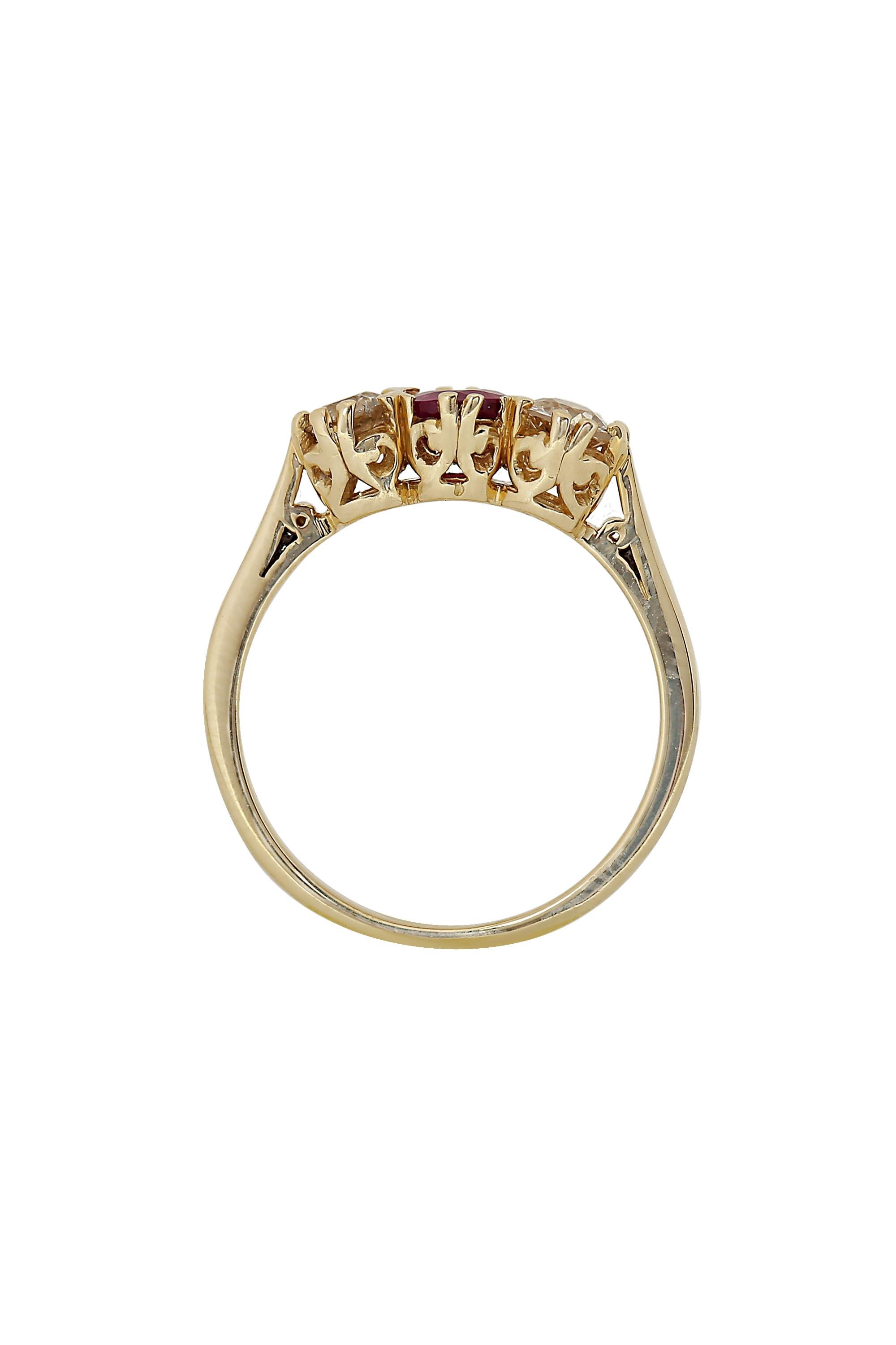Art Deco Vintage Diamond and Ruby Three-Stone Ring For Sale