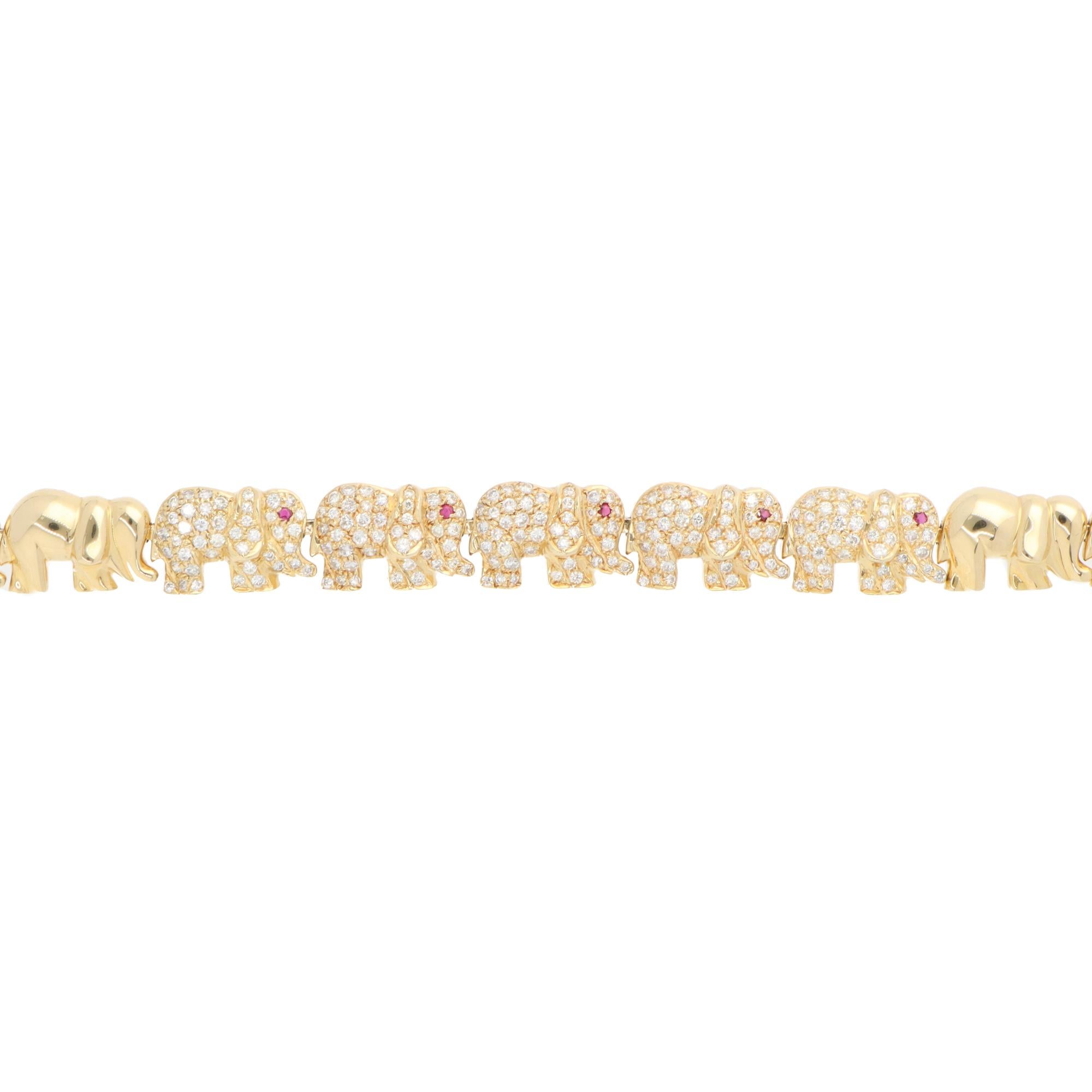 Vintage Diamant und Rubin Walking Elephant Halskette in Gelbgold (Brillantschliff) im Angebot