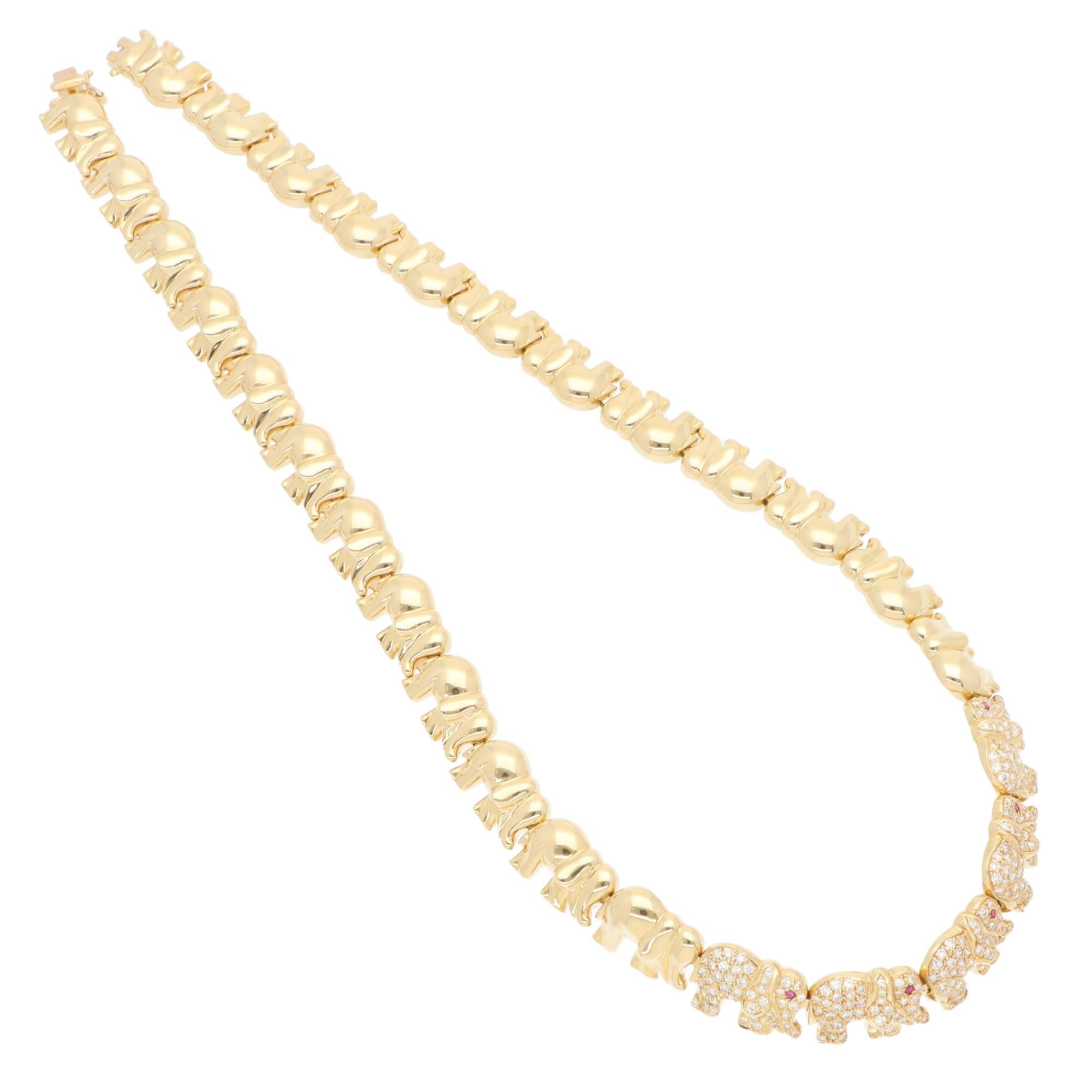 Vintage Diamant und Rubin Walking Elephant Halskette in Gelbgold im Zustand „Hervorragend“ im Angebot in London, GB