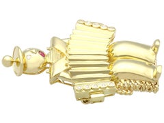0.14Ct Diamond And Ruby, 18k Yellow Gold Accordion Brooch - Vintage Circa 1950