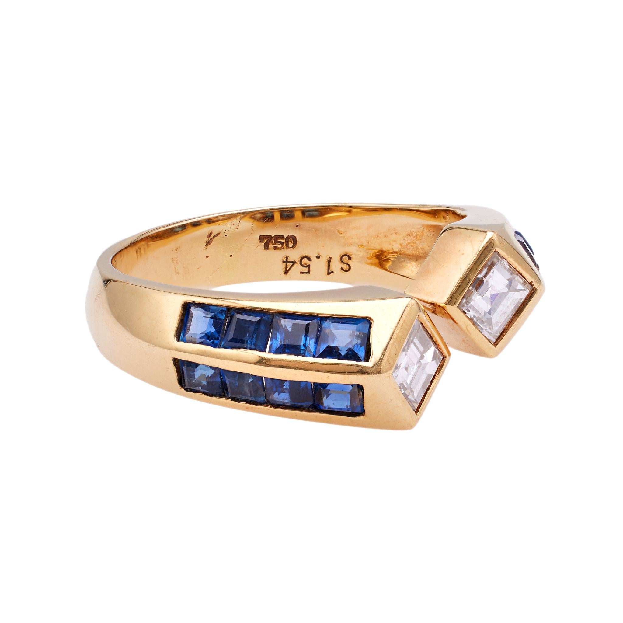 Women's or Men's Vintage Diamond and Sapphire 18k Yellow Gold Ring For Sale