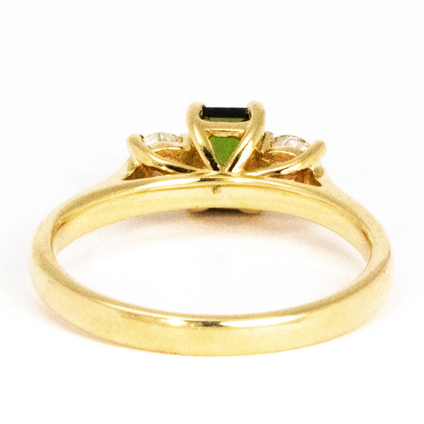 Vintage Diamond and Tourmaline 9 Carat Gold Three-Stone Ring In Excellent Condition For Sale In Chipping Campden, GB