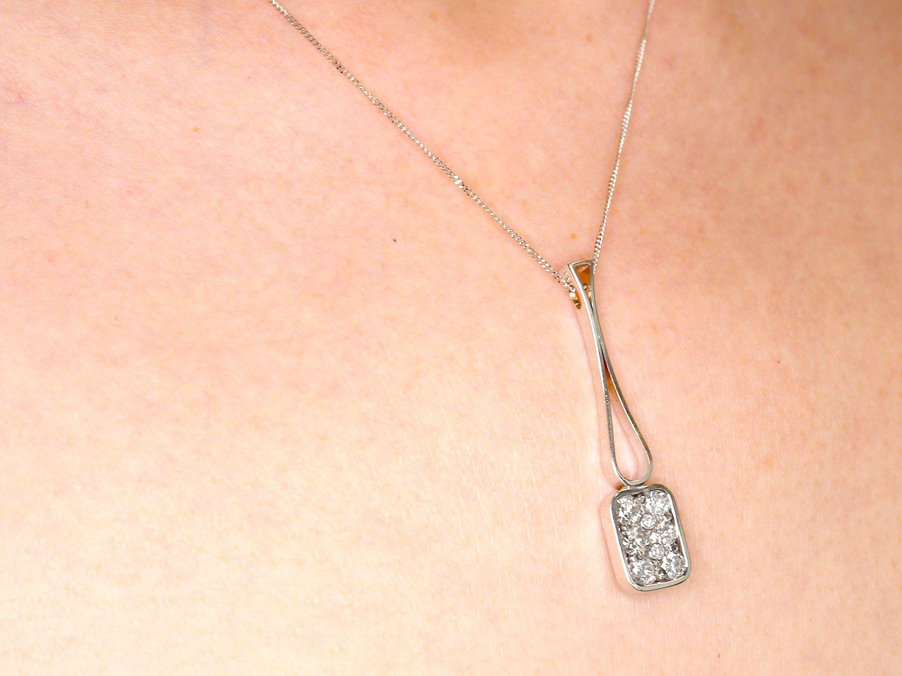 Vintage Diamond and White Gold Pendant For Sale 3