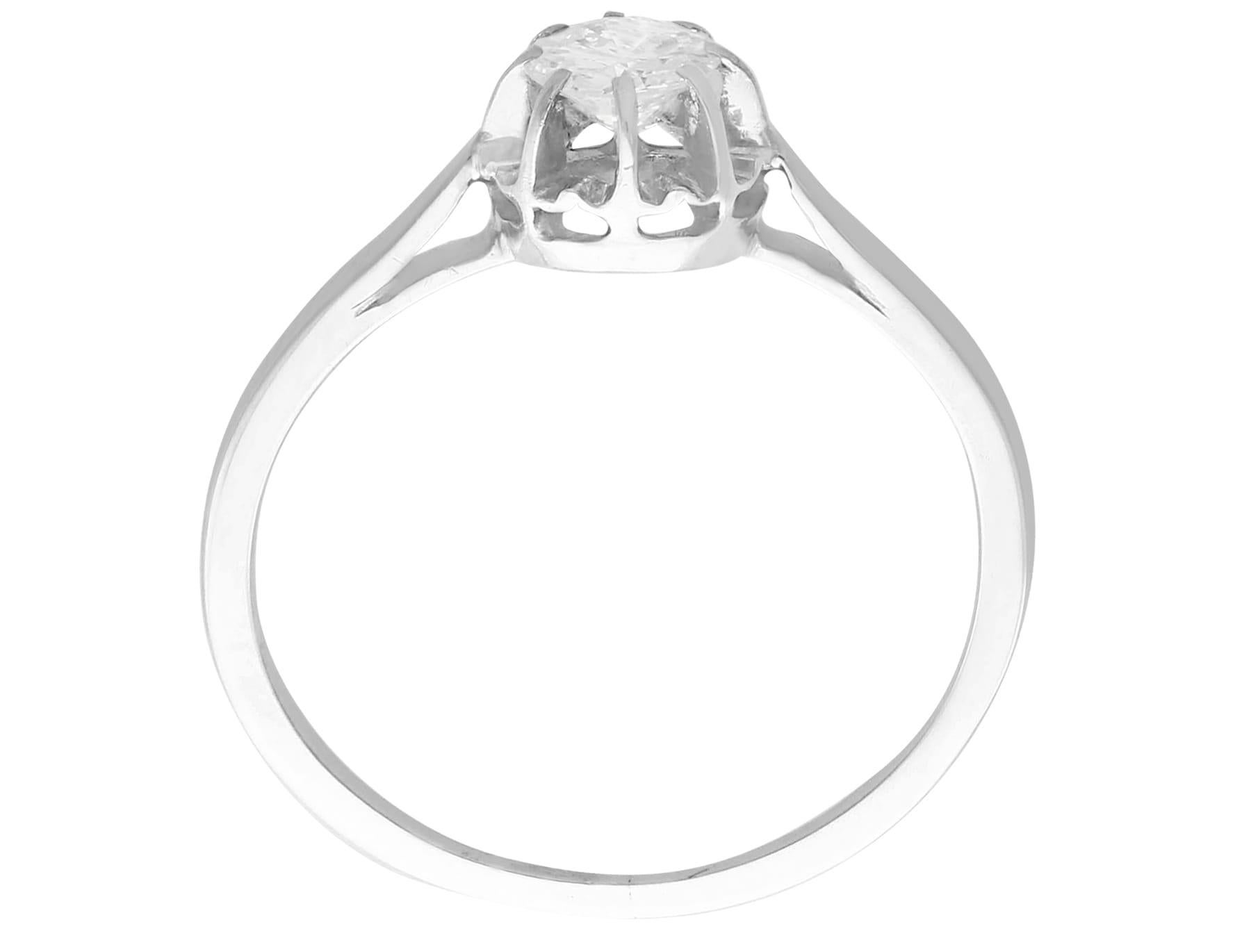 Anillo de compromiso solitario vintage de diamantes y oro blanco en venta 1