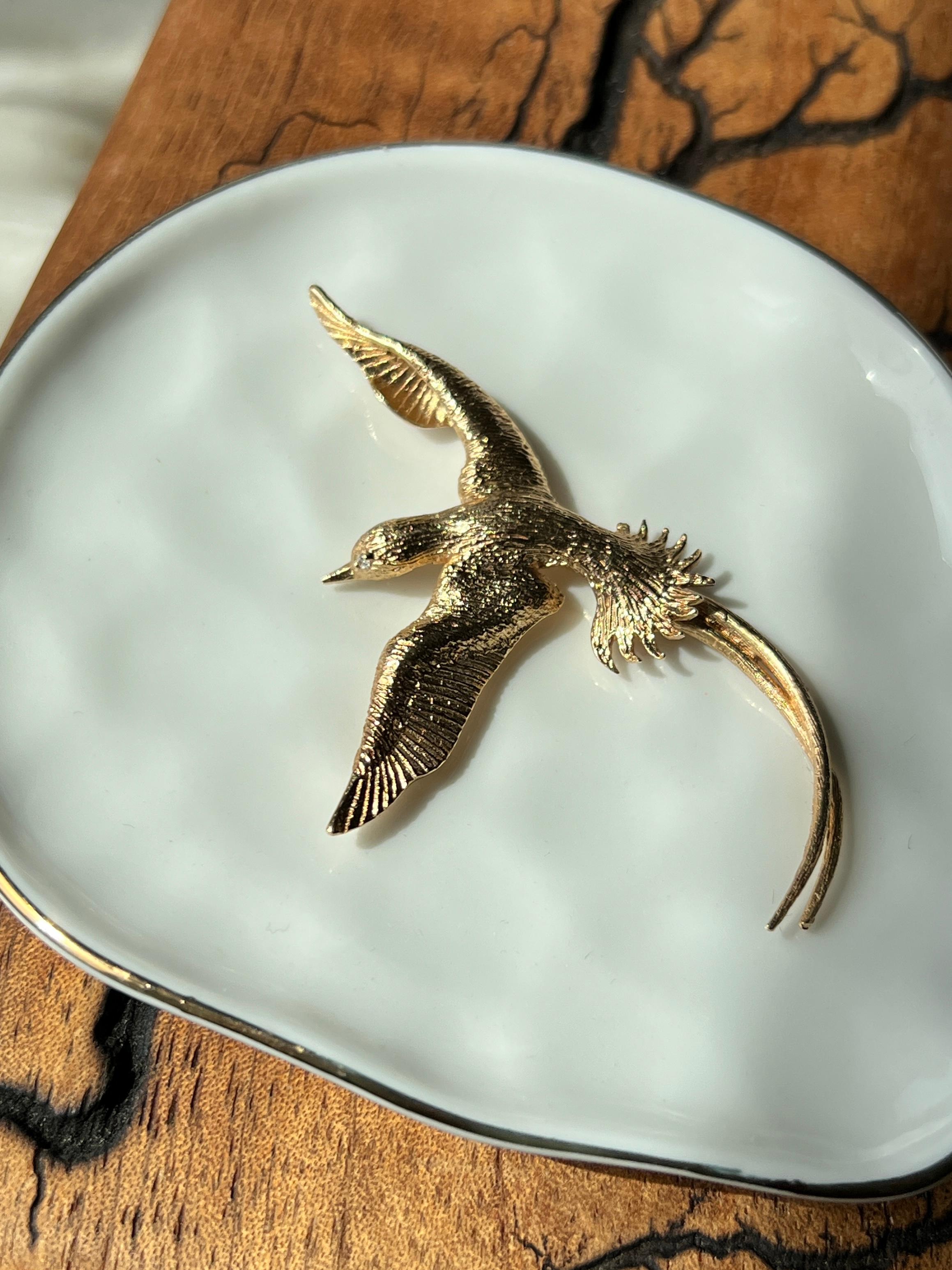 Contemporary Vintage Diamond and Yellow Gold Pheasant Brooch For Sale