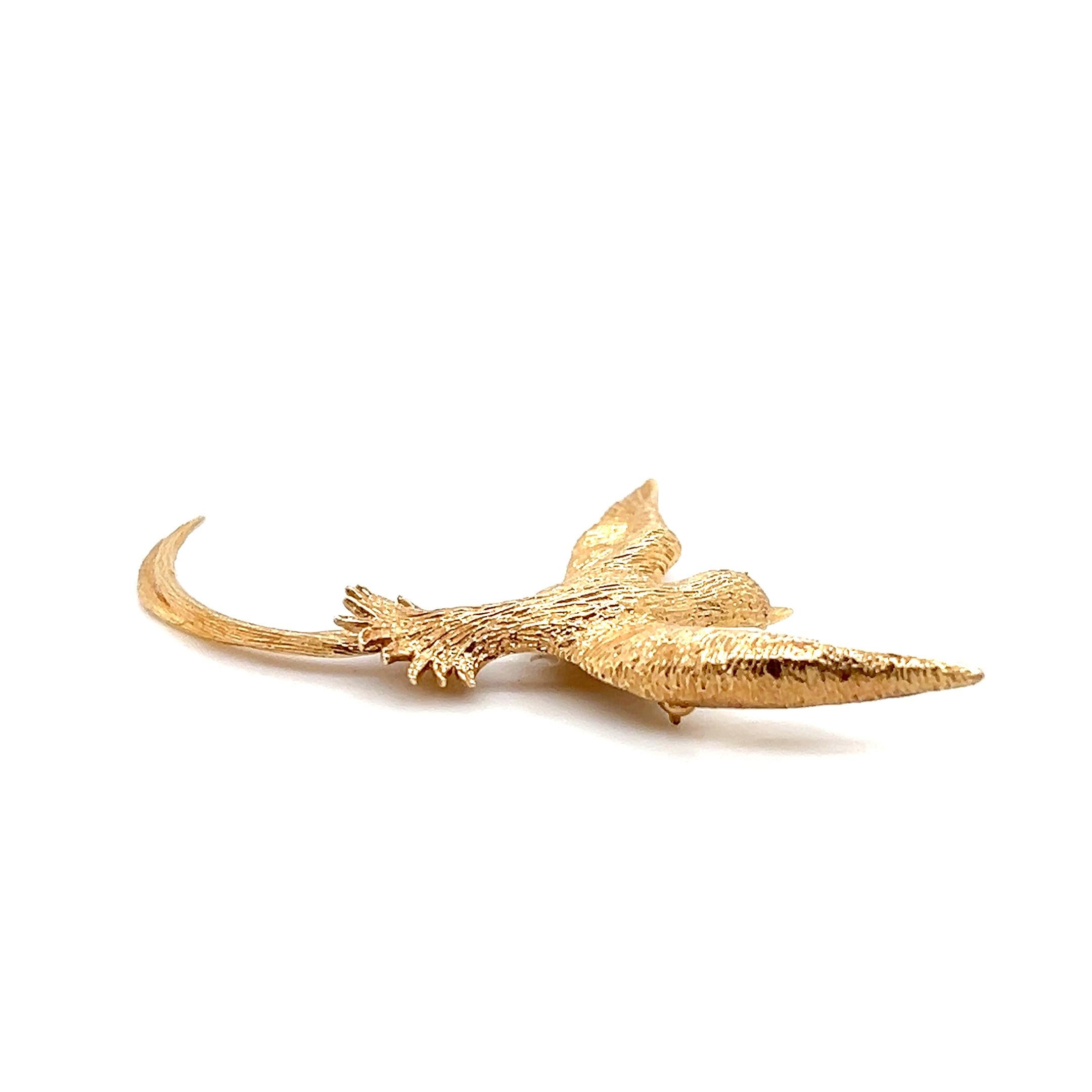 Vintage Diamond and Yellow Gold Pheasant Brooch For Sale 3