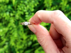 Vintage 90s Diamond and Yellow Gold Solitaire Ring