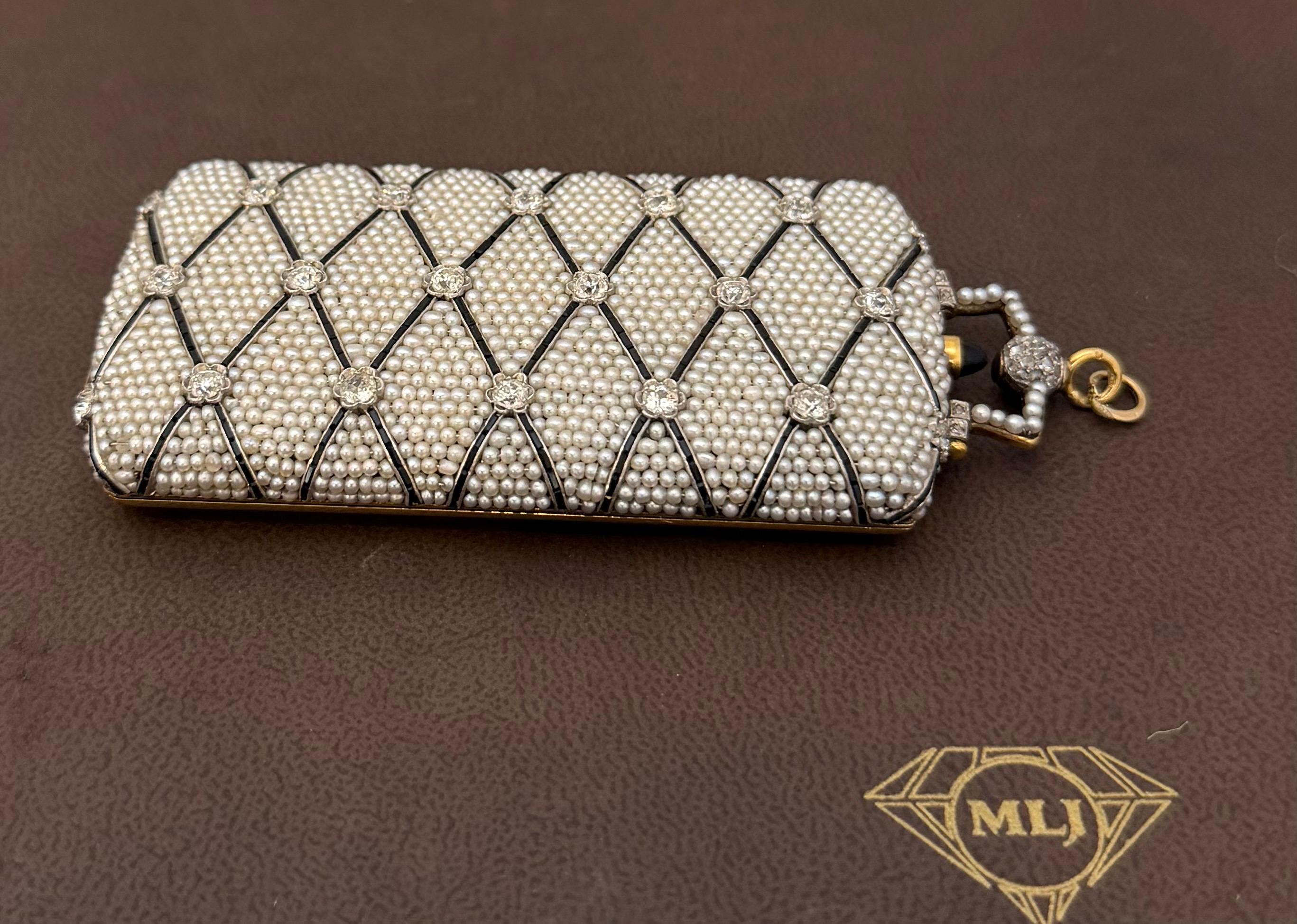Taille ronde Diamant Vintage et perles Basara,  Saphir Cabochon Or 18k Compact Box 158 Gm en vente
