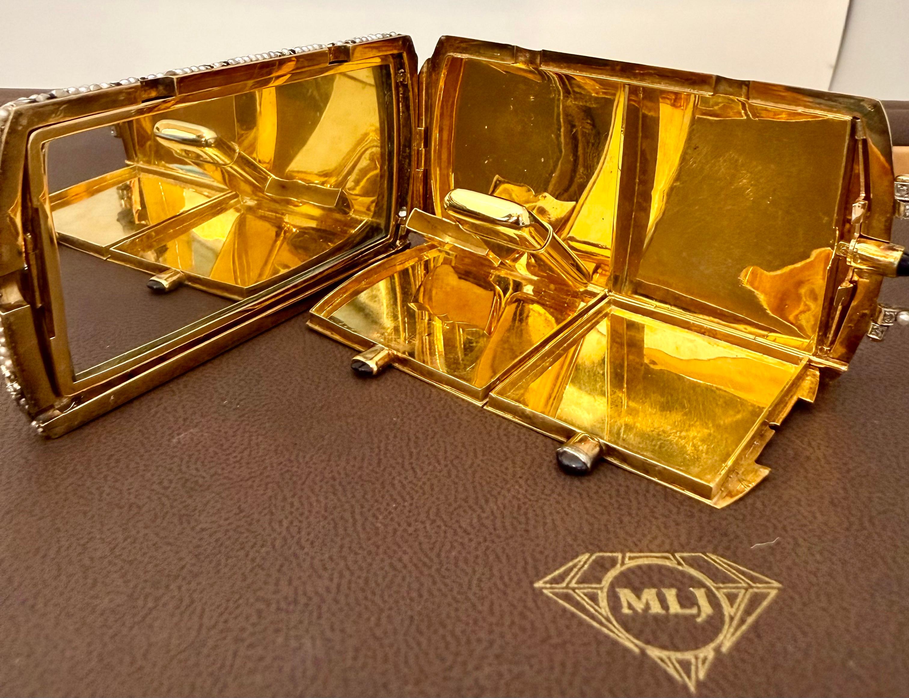 Diamant Vintage et perles Basara,  Saphir Cabochon Or 18k Compact Box 158 Gm Unisexe en vente