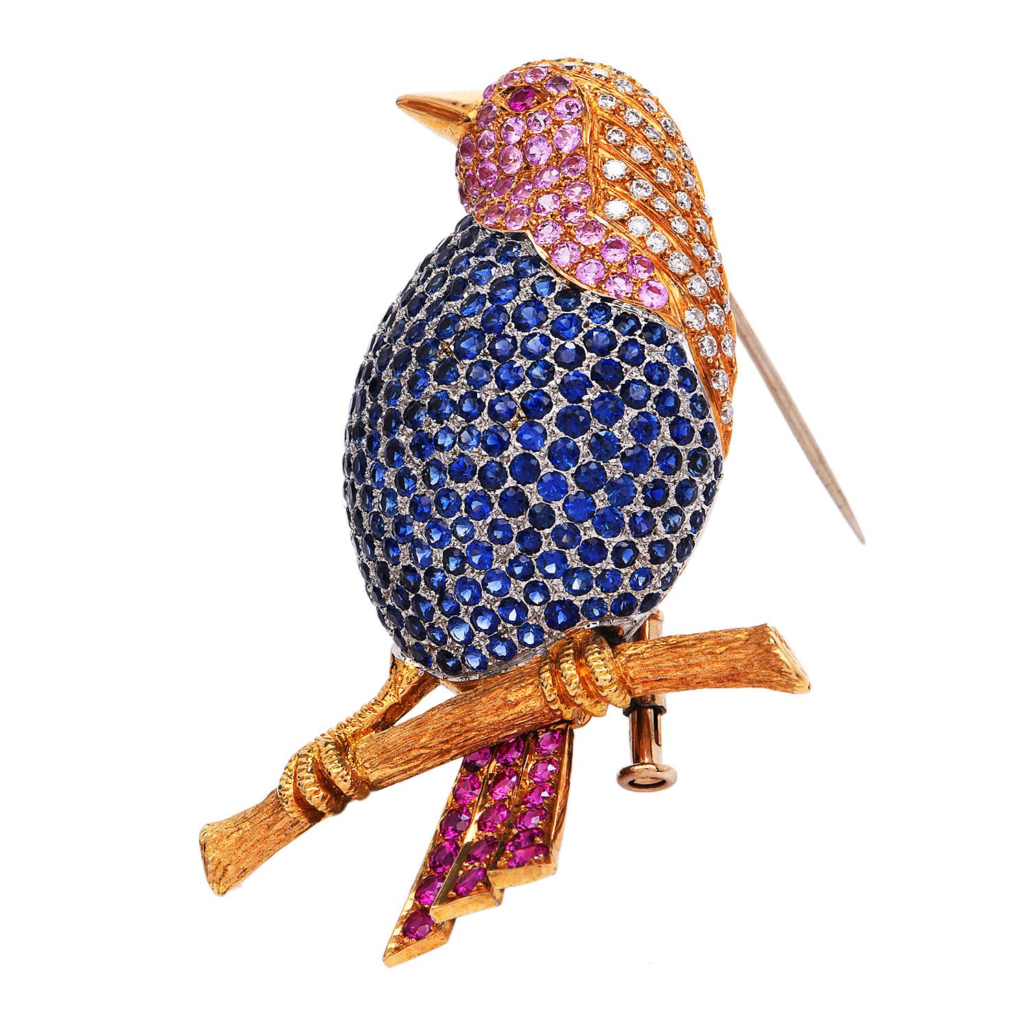 Vintage Diamond Blue Pink Sapphire 18K Gold Song Bird Brooch Pin In Excellent Condition For Sale In Miami, FL