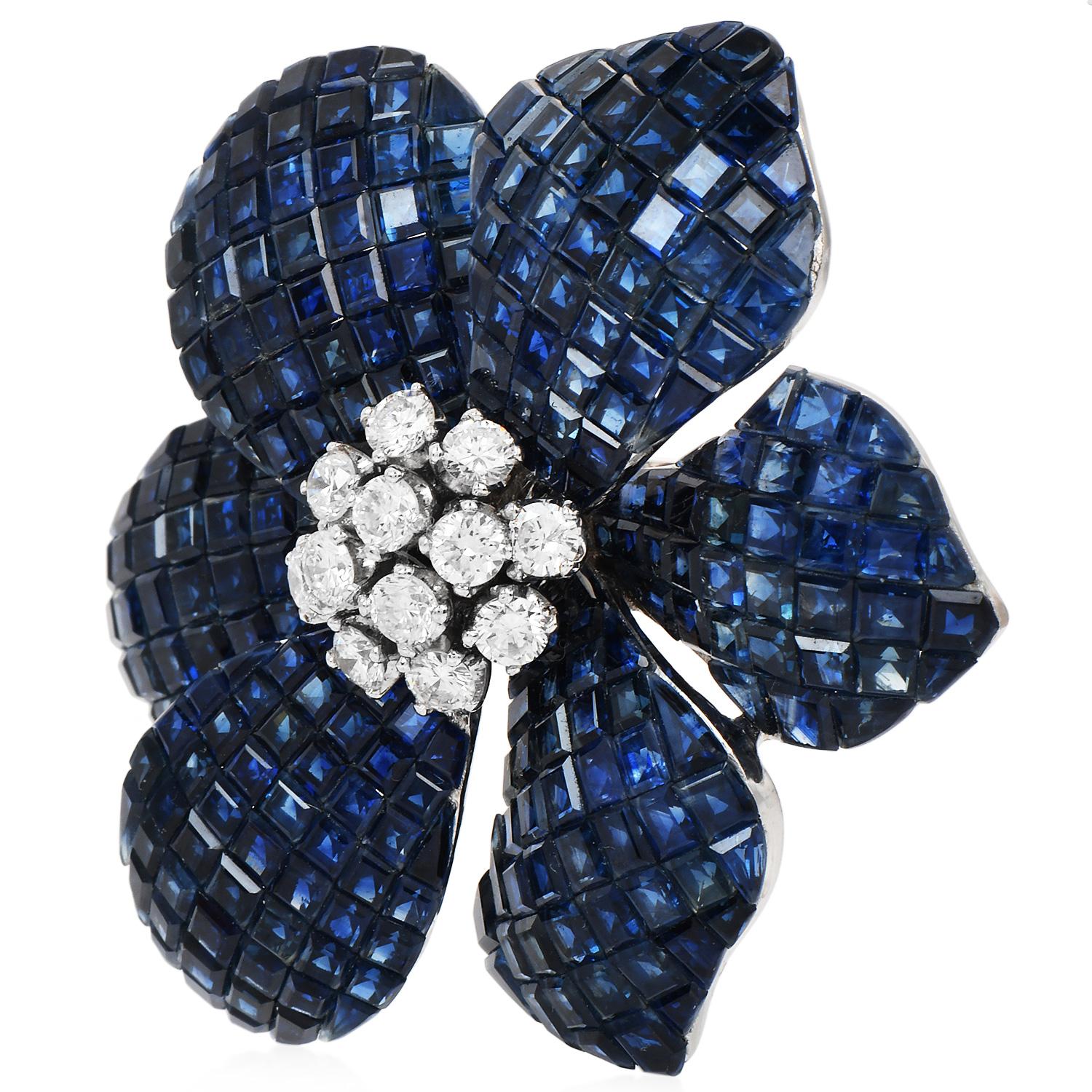 Round Cut Vintage Diamond Blue Sapphire 18K White Gold Cluster Flower Brooch Pin For Sale