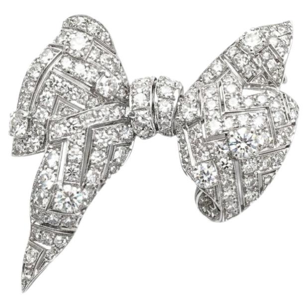 Vintage Diamond Bow Brooch in platinum, 5.02 Carats Total