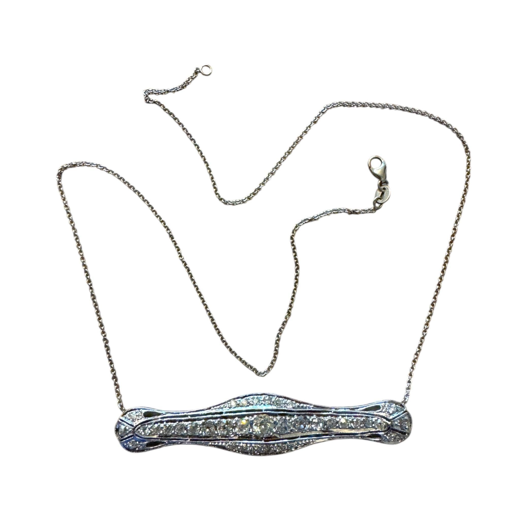 Collana di conversione con spilla di diamanti vintage In condizioni buone in vendita a Montgomery, AL
