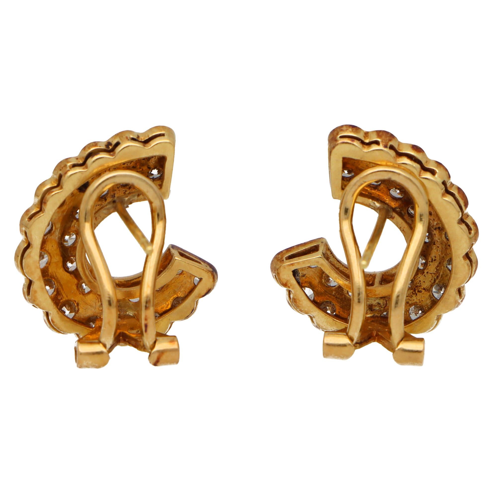 Vintage Diamond 'C' Half Hoop Earrings Set in 18k Yellow Gold In Good Condition In London, GB
