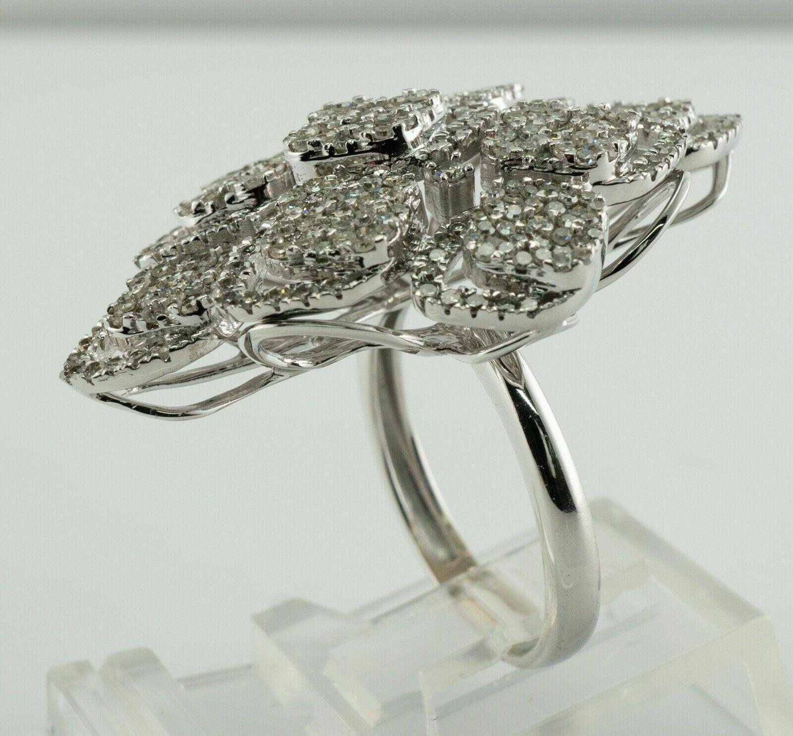 Anello cocktail con cluster di diamanti vintage in oro 14K Dichiarazione a scudo 2,70 ctw in vendita 7