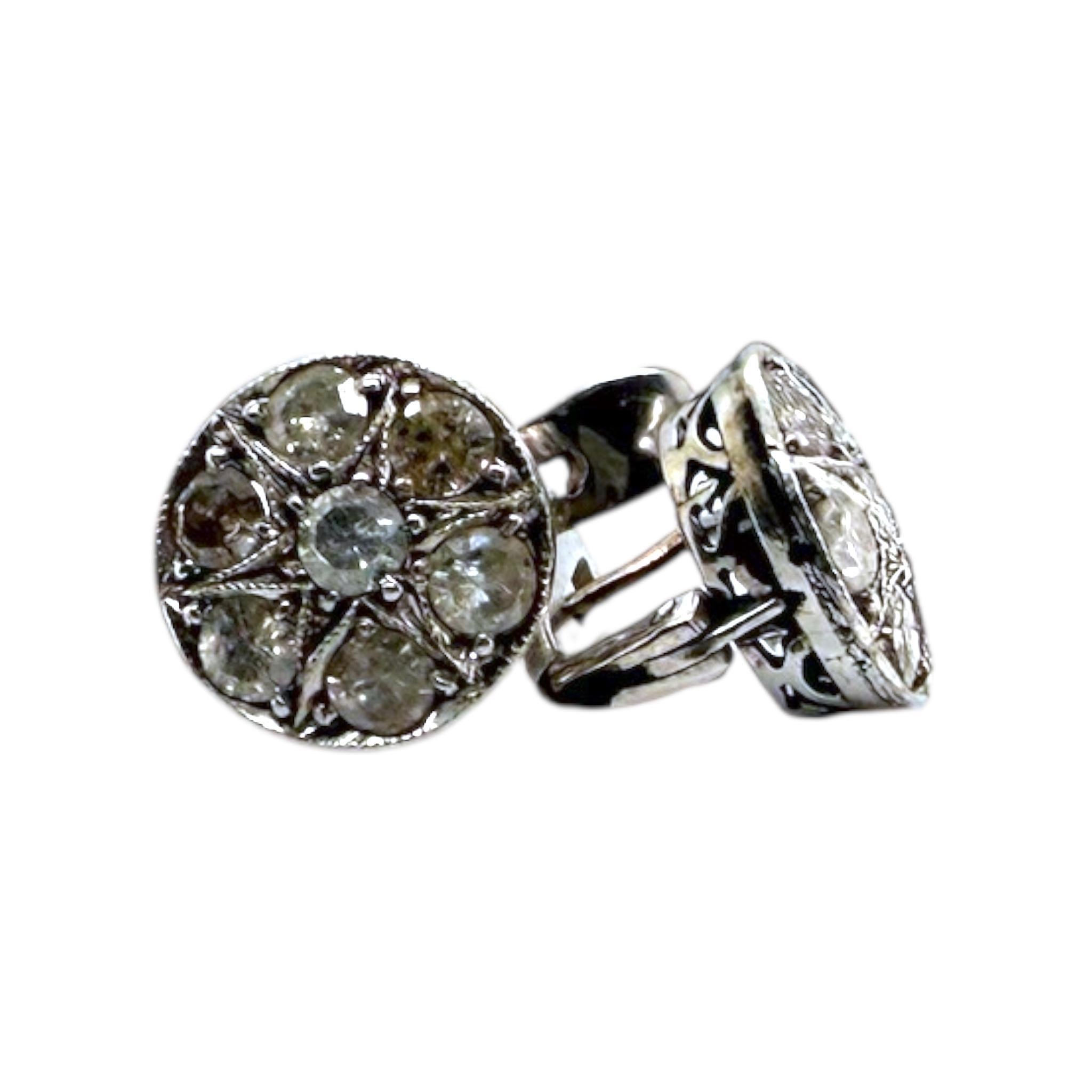 Vintage Diamant Cluster Ohrringe 14K Weißgold im Zustand „Gut“ im Angebot in Montgomery, AL