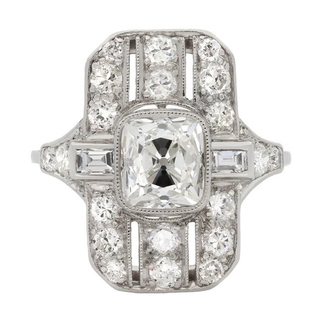 Anillo vintage con racimo de diamantes, circa 1950