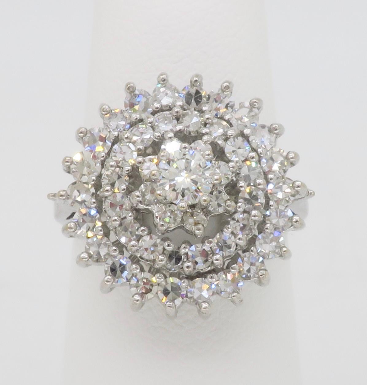 Round Cut Vintage Diamond Cluster Ring in 18k White Gold  For Sale