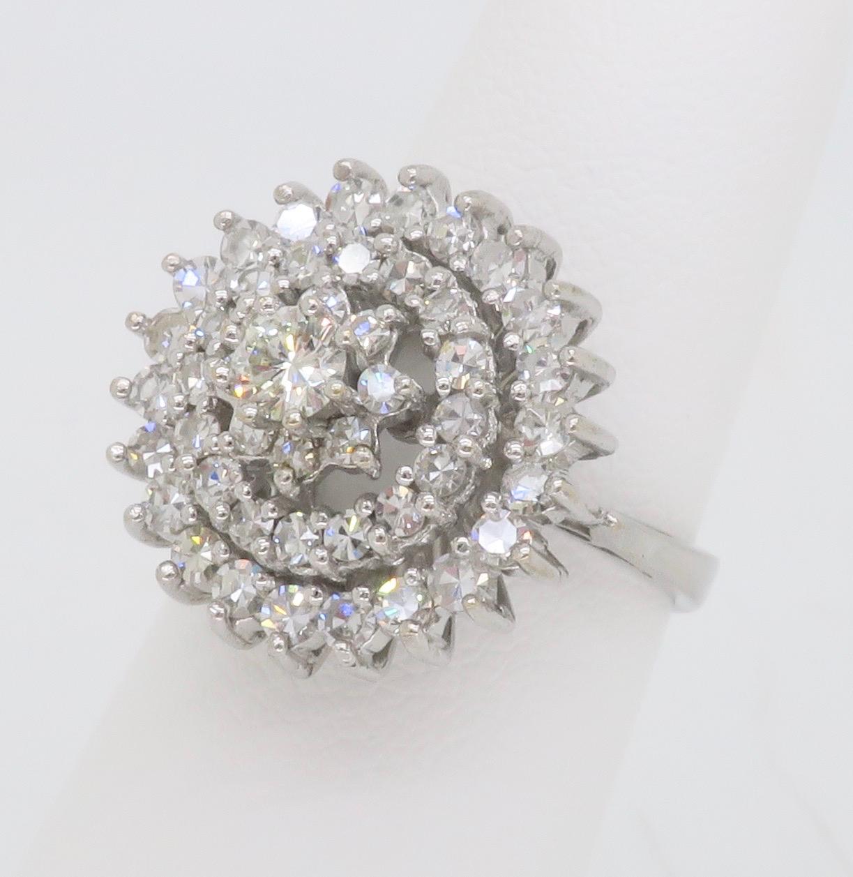 Women's Vintage Diamond Cluster Ring in 18k White Gold  For Sale