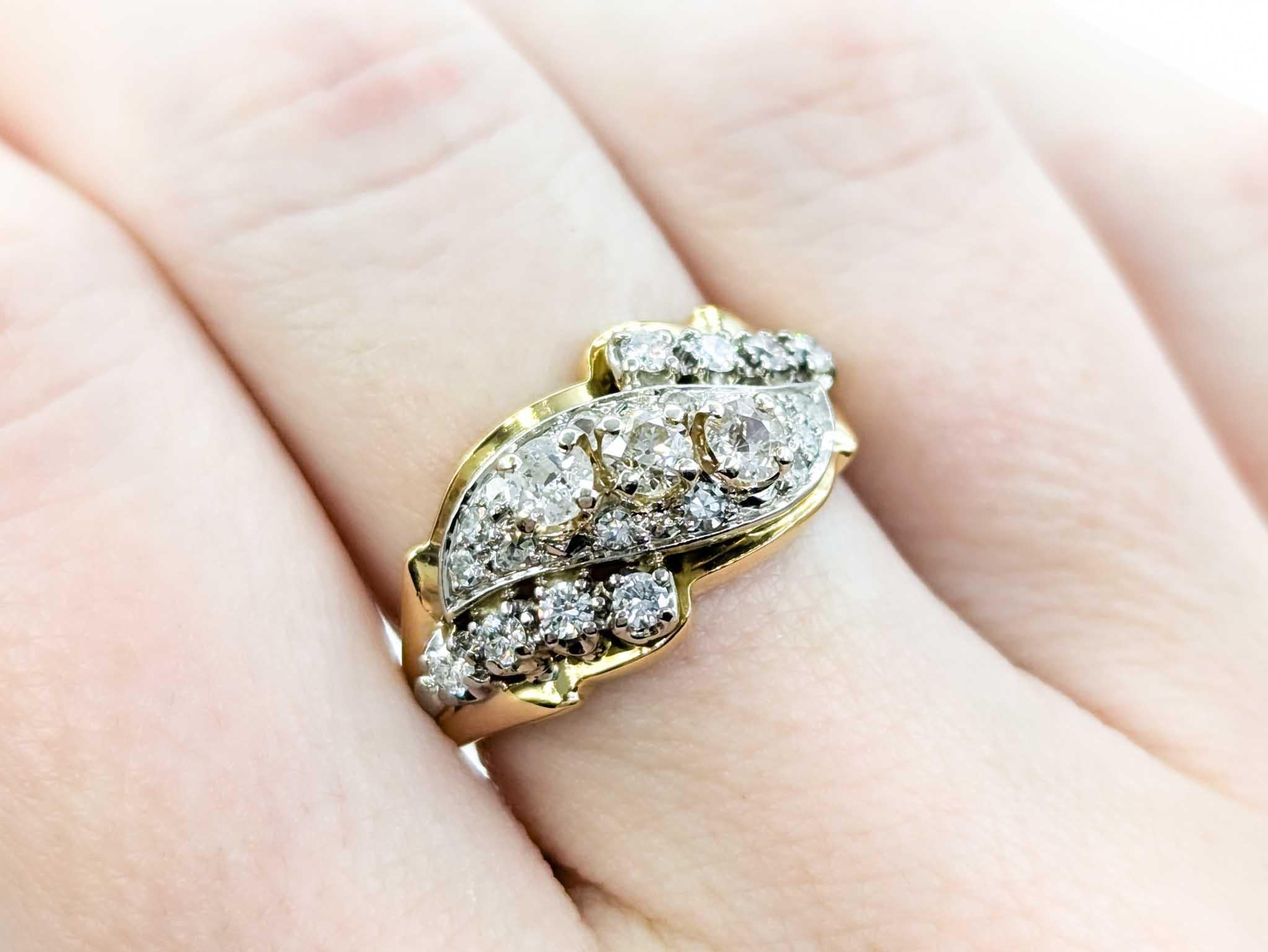 Vintage Diamond Cocktail Ring in 18K Yellow Gold For Sale 4