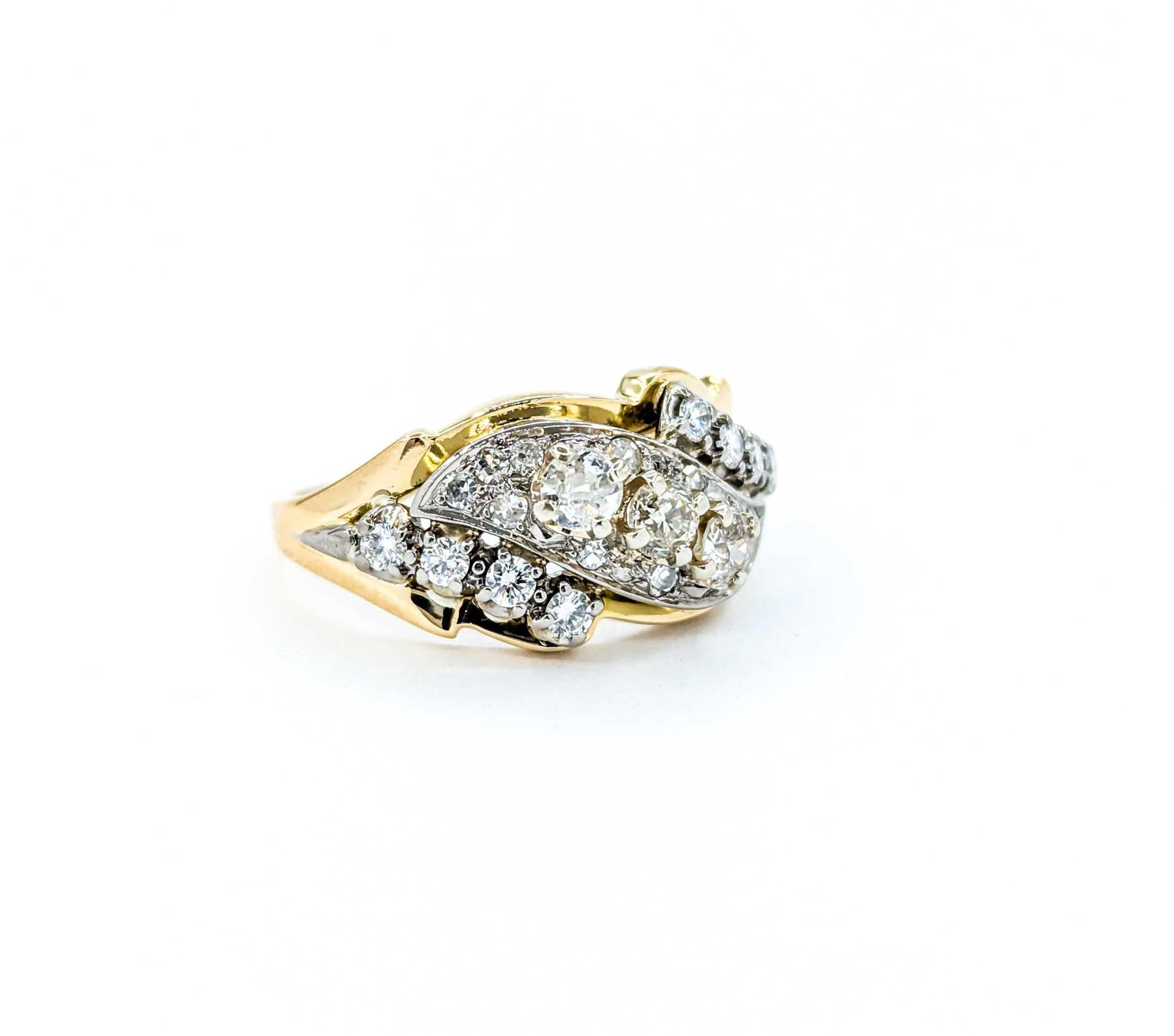 Retro Vintage Diamond Cocktail Ring in 18K Yellow Gold For Sale