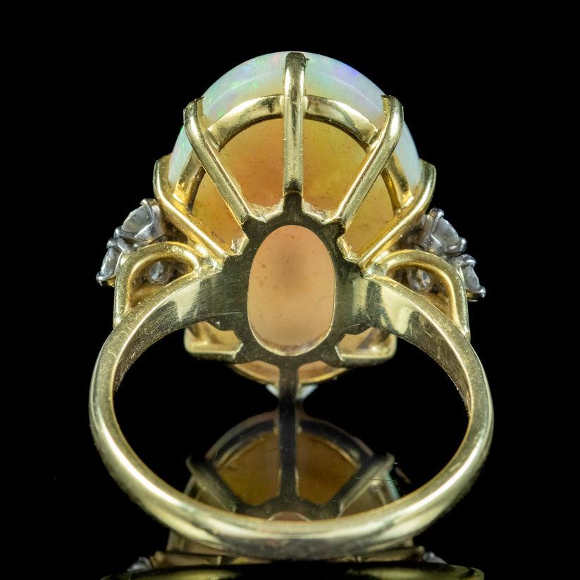Cabochon Vintage Diamond Cocktail Ring in 25 Carat Opal, 1975 For Sale