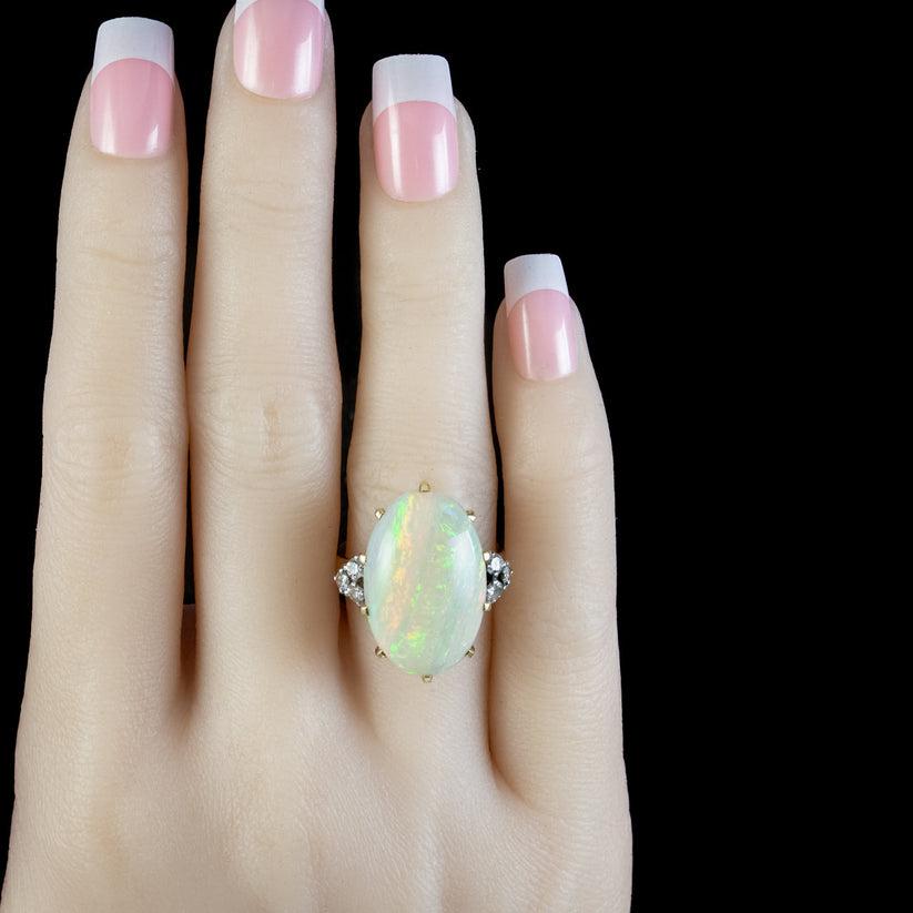 Vintage Diamond Cocktail Ring in 25 Carat Opal, 1975 For Sale 1