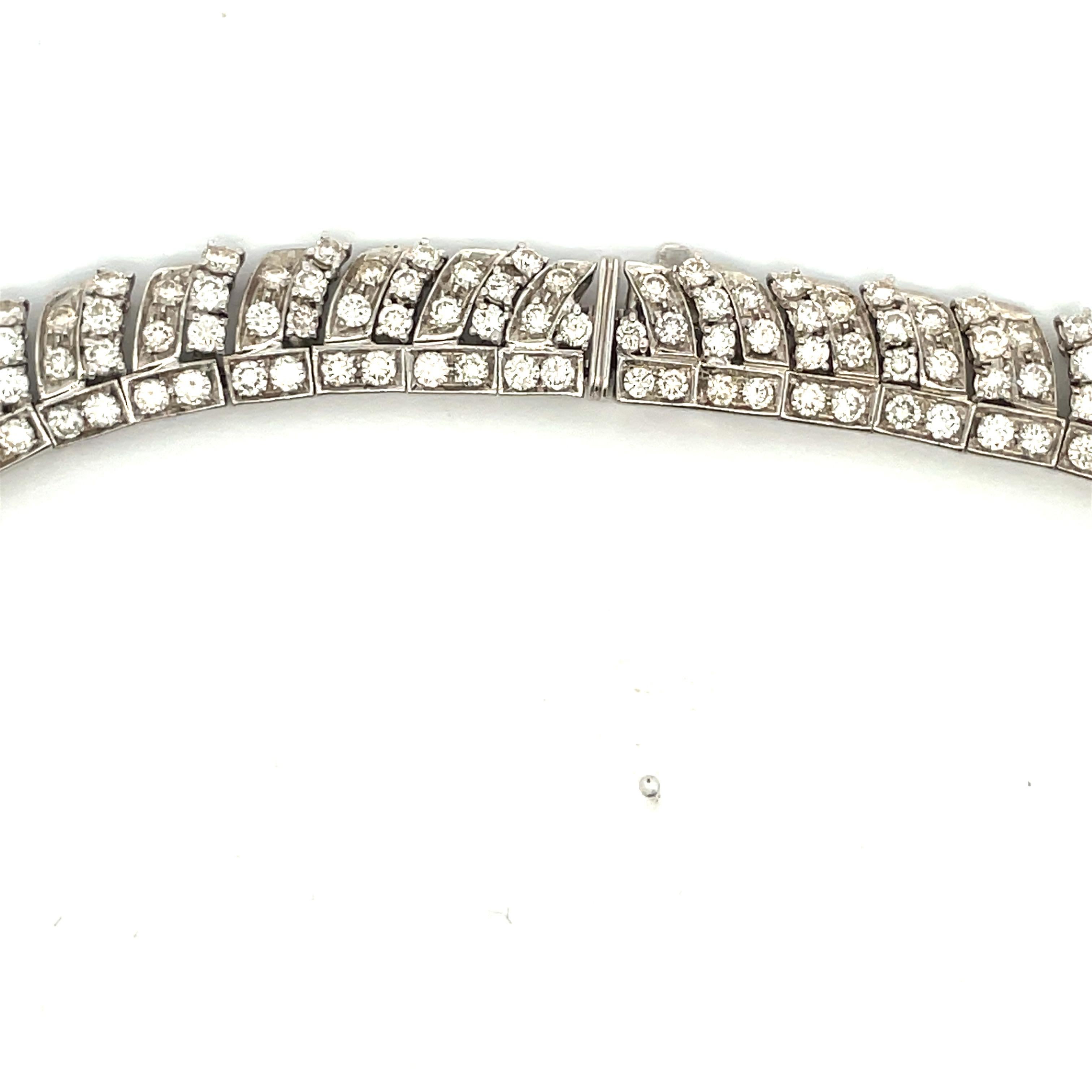 Round Cut Vintage Diamond Collar Bib Necklace 66 Carats 18 Karat White Gold 113.5 Grams For Sale