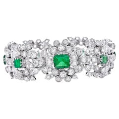 Diamant Kolumbianischer Smaragd Platin Blume Gliederarmband mit Diamant