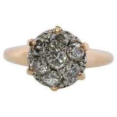 Vintage Diamond Daisy Cluster Elevated on Ring. 14k Yellow gold Vintage Diamond